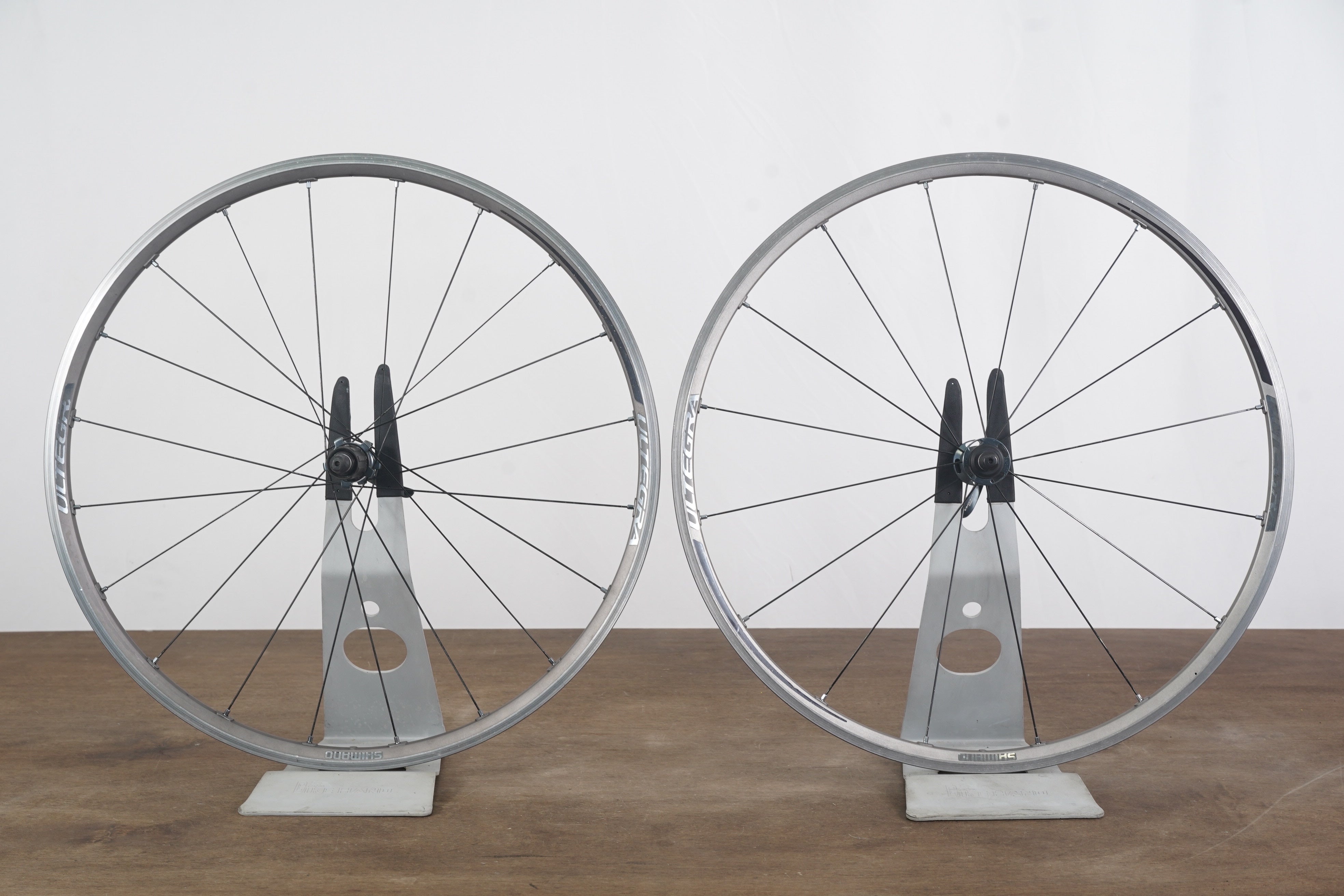 Shimano Ultegra WH-6800 Alloy Clincher Rim Brake Wheelset 11