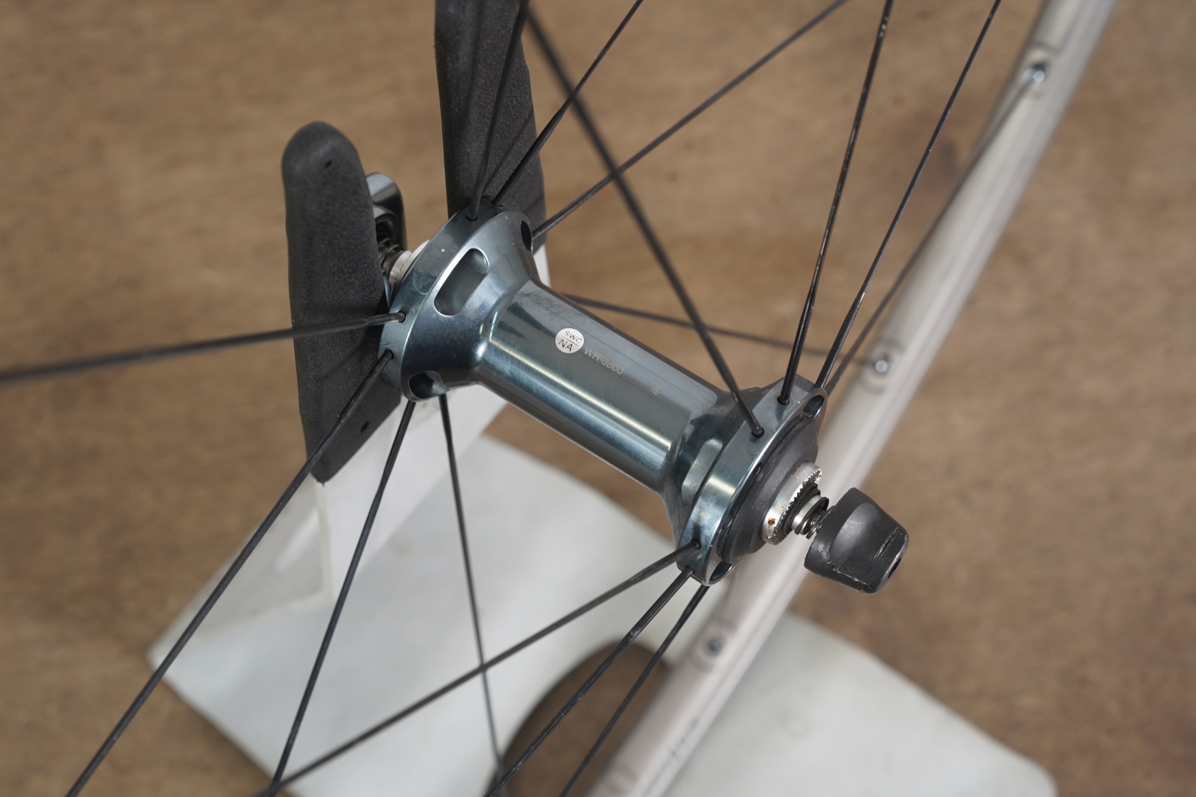 Shimano Ultegra WH-6800 Alloy Clincher Rim Brake Wheelset 11 Speed