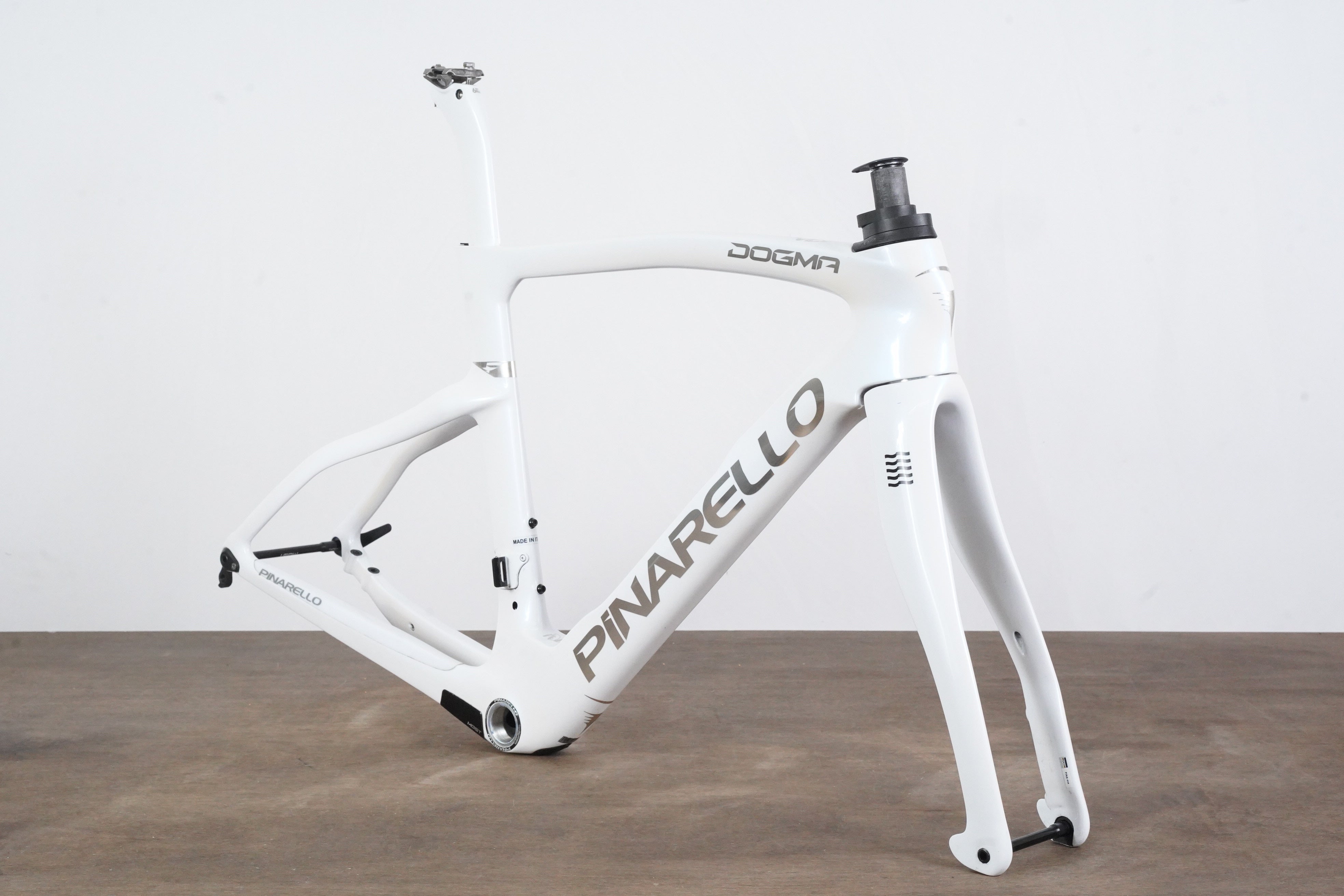 2022 50cm Pinarello Dogma F Carbon Disc Brake Frameset – Elevate
