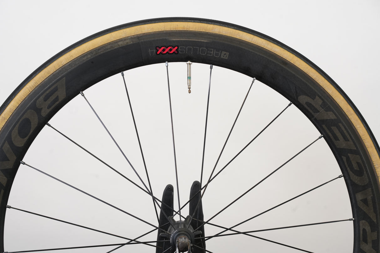 Bontrager Aeolus XXX 4 Carbon Clincher Rim Brake Wheelset Campagnolo 11 Speed