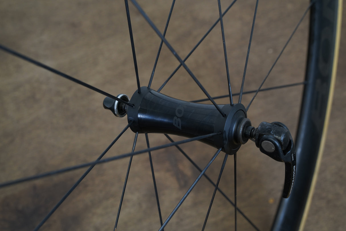 Bontrager Aeolus XXX 4 Carbon Clincher Rim Brake Wheelset Campagnolo 11 Speed