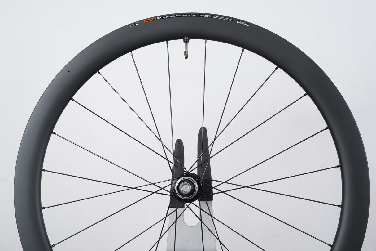 Shimano 105 WH-RS710-C46 Carbon Tubeless Clincher Disc Brake Wheelset 11 Speed