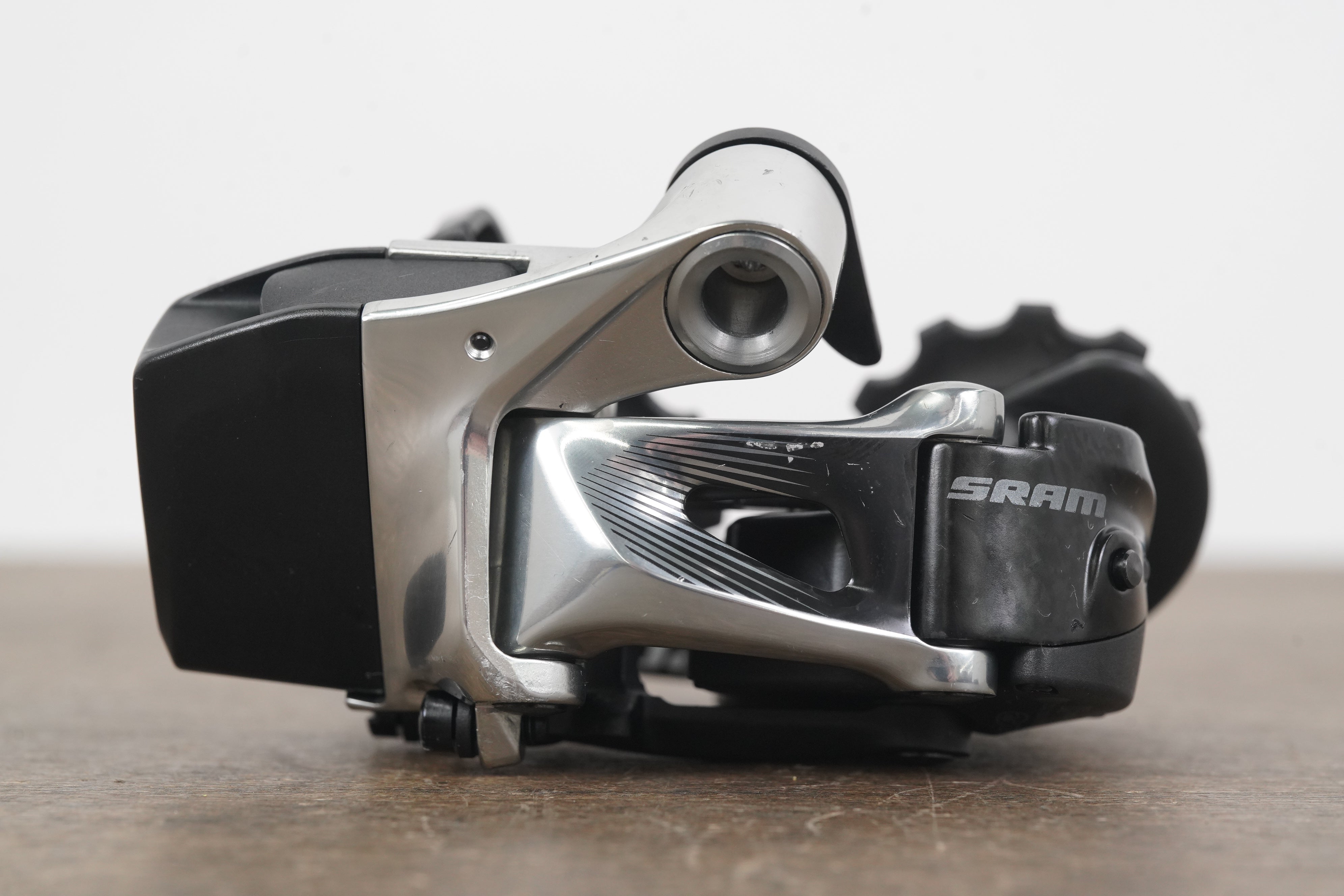 SRAM Red eTap A1 11 Speed Wireless Electronic BlipBox TT Triathlon