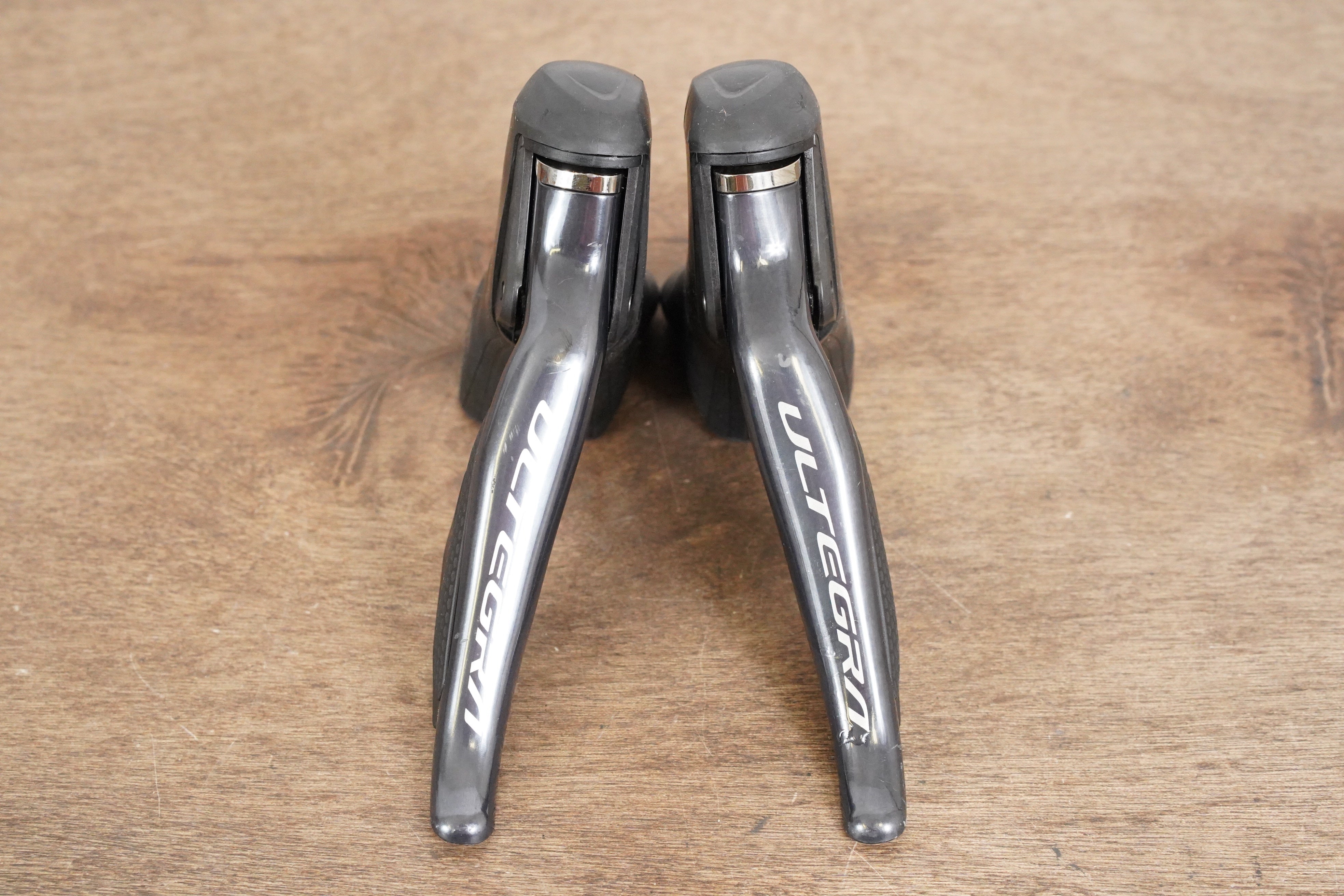 Shimano Ultegra R8070 Di2 11 Speed Electronic Hydraulic Disc