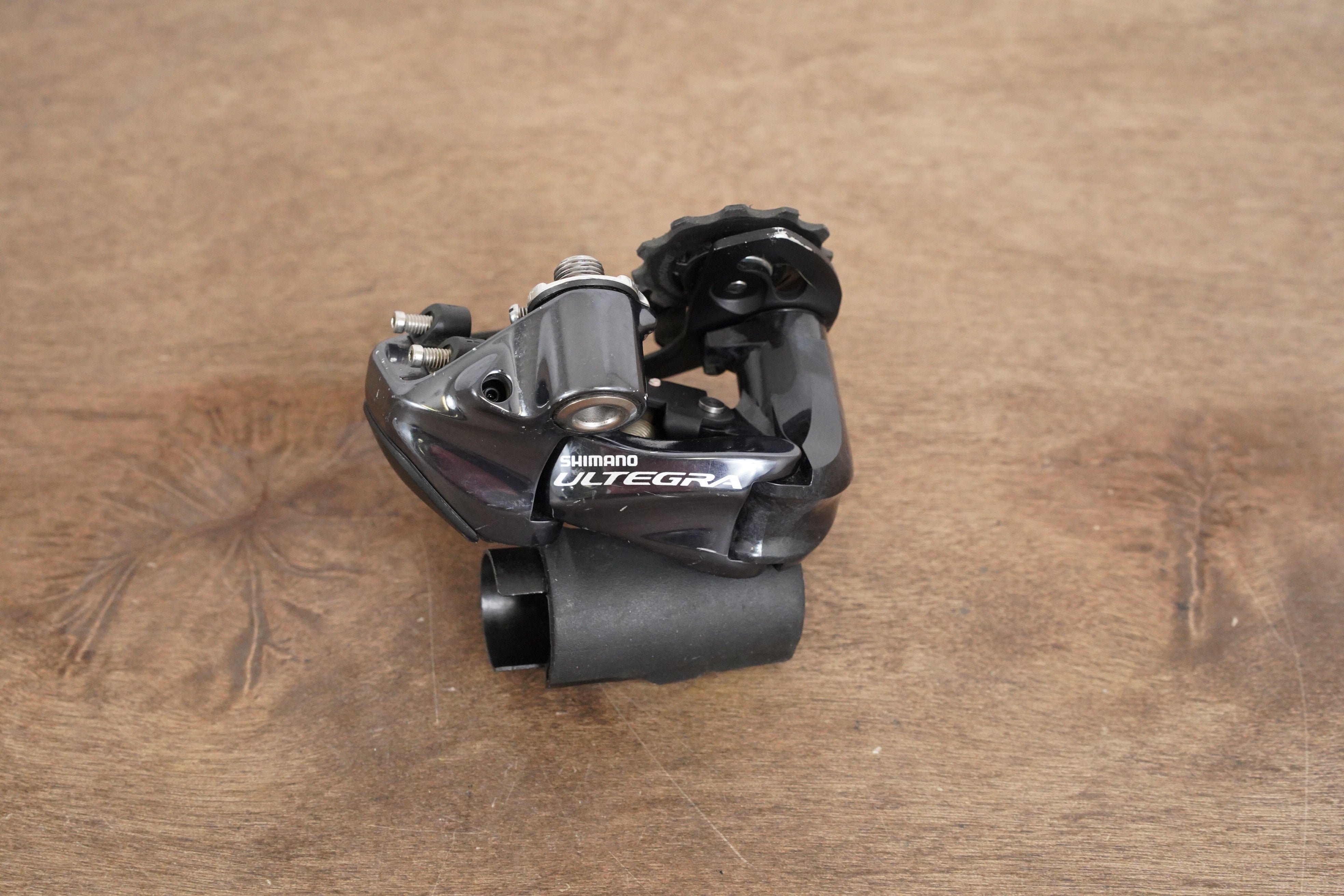 Shimano ultegra 6870 di2 11 speed rear retailer derailleur