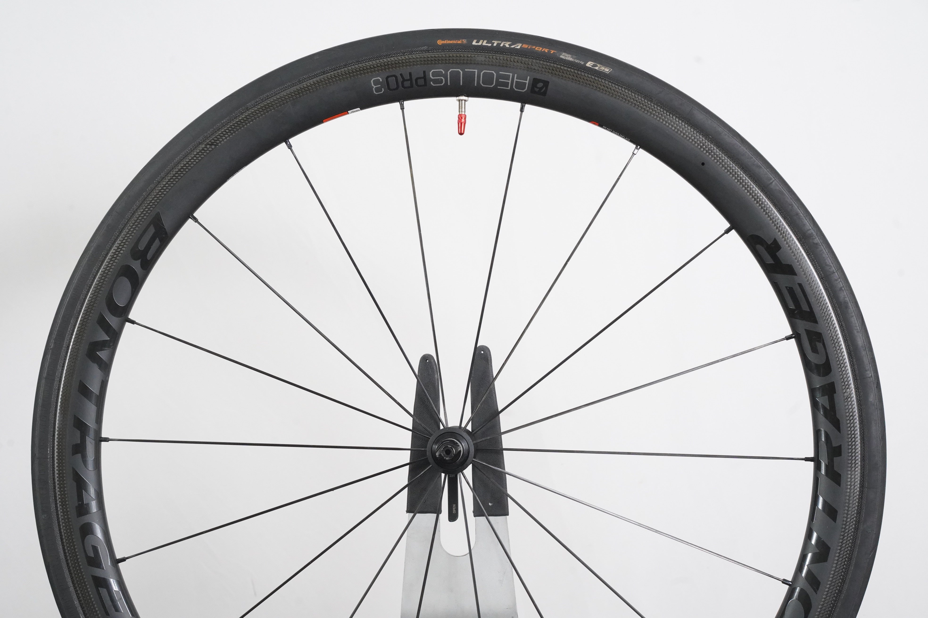 パーツ yuzuhanaha Bontrager Aeolus Pro 3 Aeolus(アイオロス) Pro 3が新登場!! 20万円を切ったカーボン