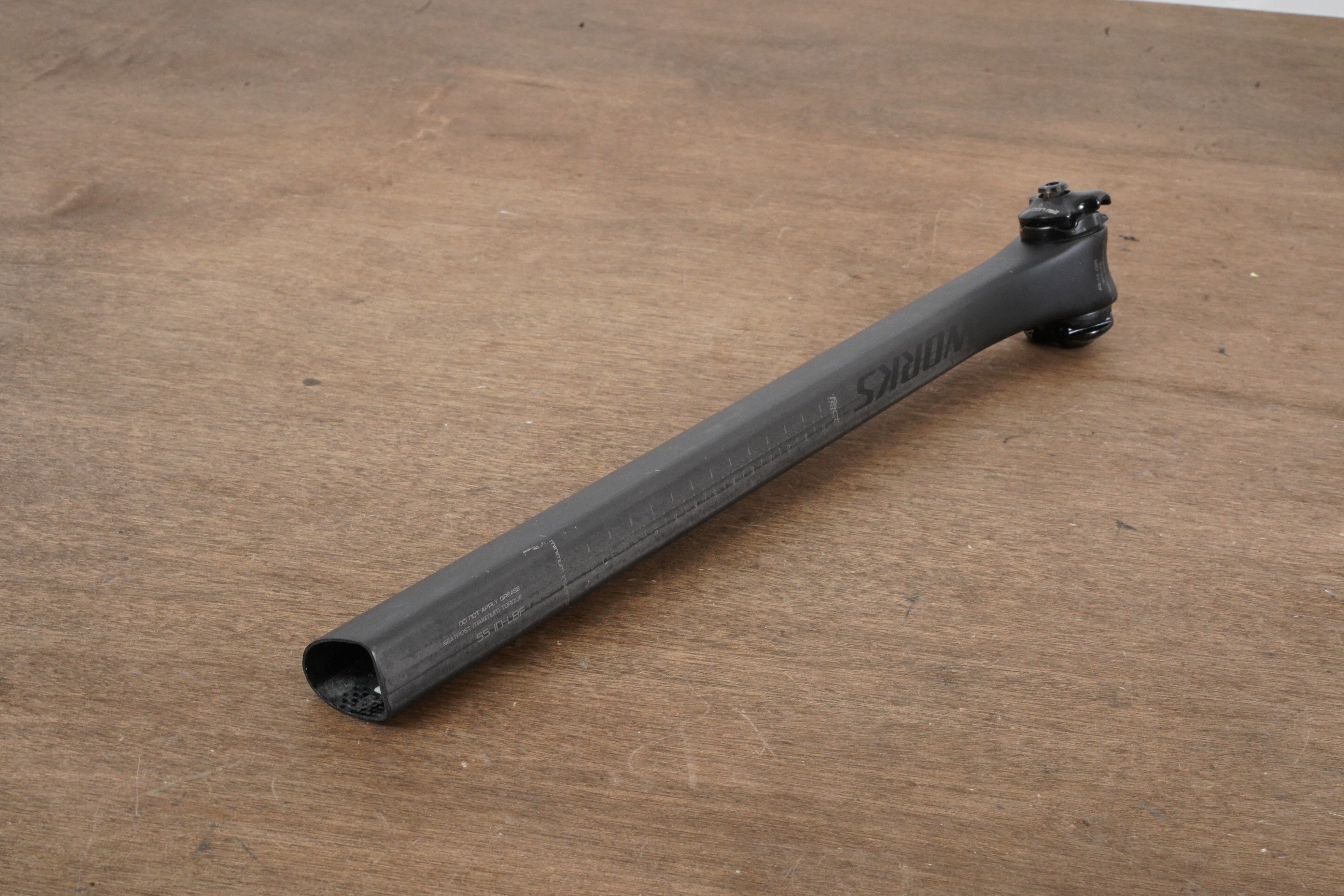 27.2mm Specialized S-WORKS Carbon Setback Road Seatpost 192g 27.2mm Specialized S-WORKS Carbon Setback Road Seatpost 192g