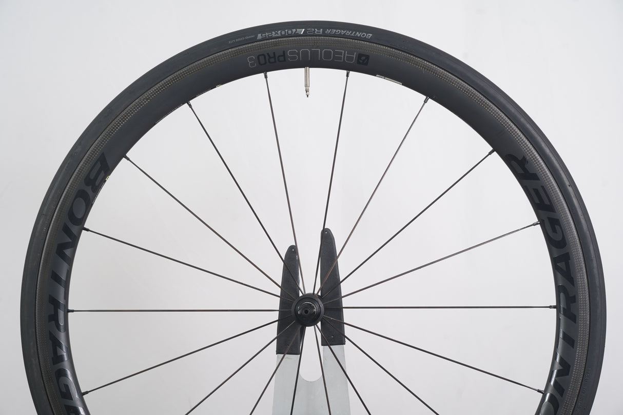 Bontrager Aeolus Pro 3 TLR Carbon Tubeless Clincher Rim Brake Wheelset 11 Speed