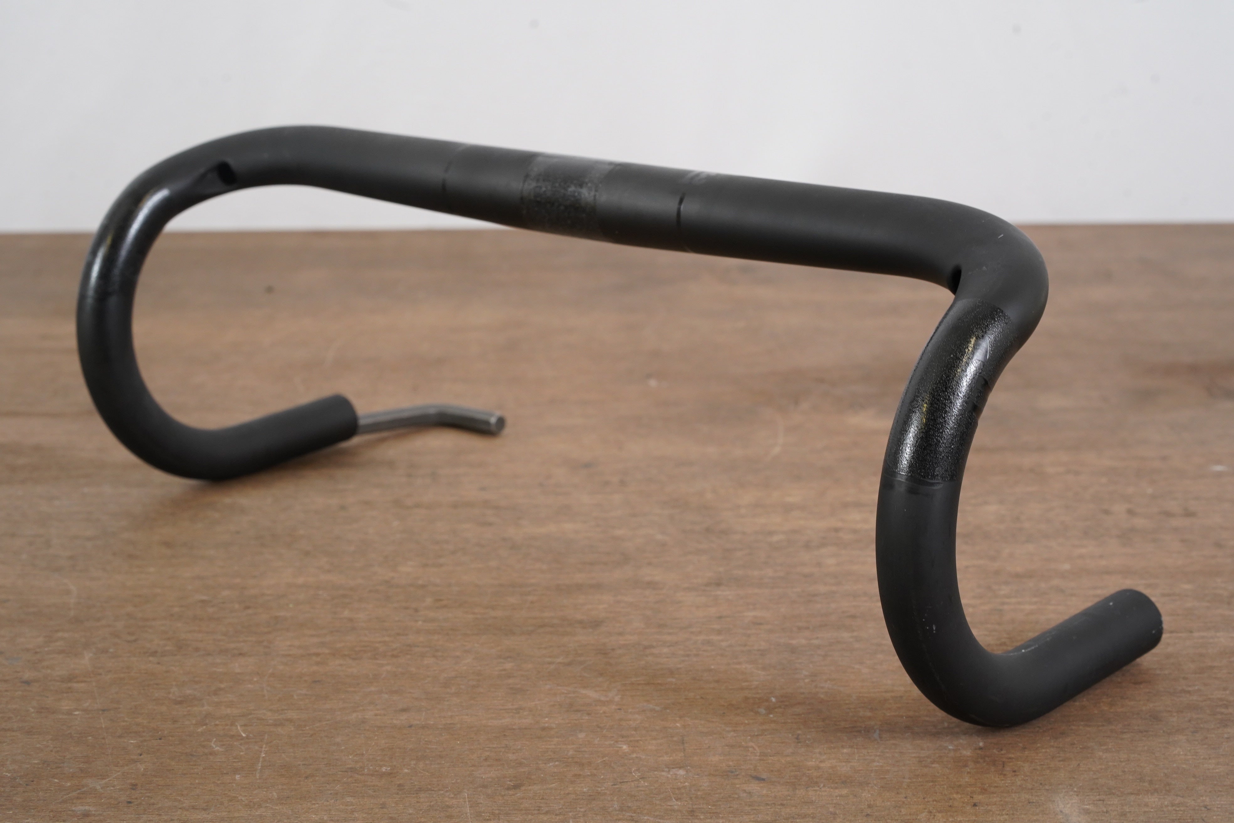 42cm 3T SuperErgo LTD Carbon Traditional Bend Road Handlebar 31.8