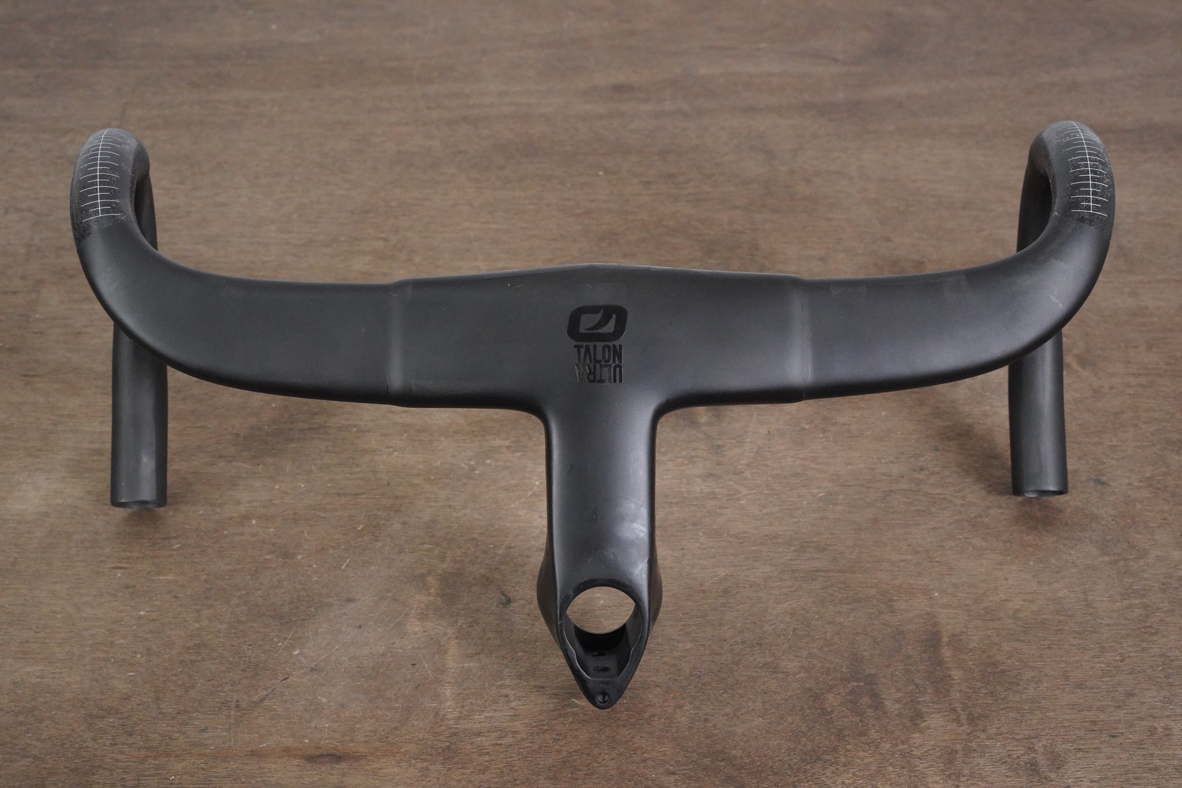 40cm 110mm Pinarello MOST Talon Ultra Carbon Integrated 40cm 110mm Pinarello MOST Talon Ultra Carbon Integrated