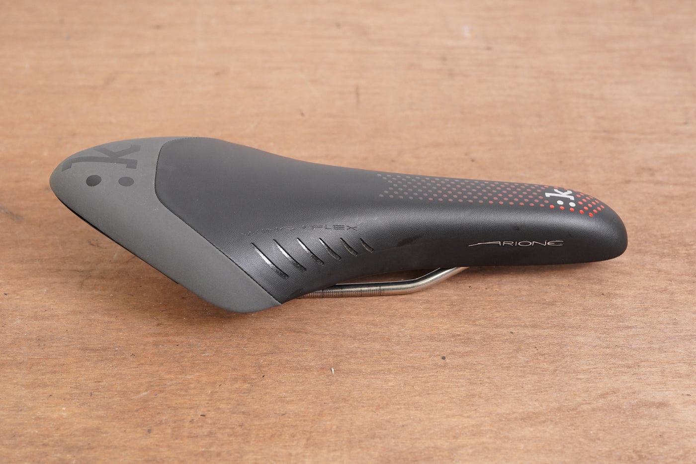 126mm Fizik Antares Kium Rail Road Saddle 244g