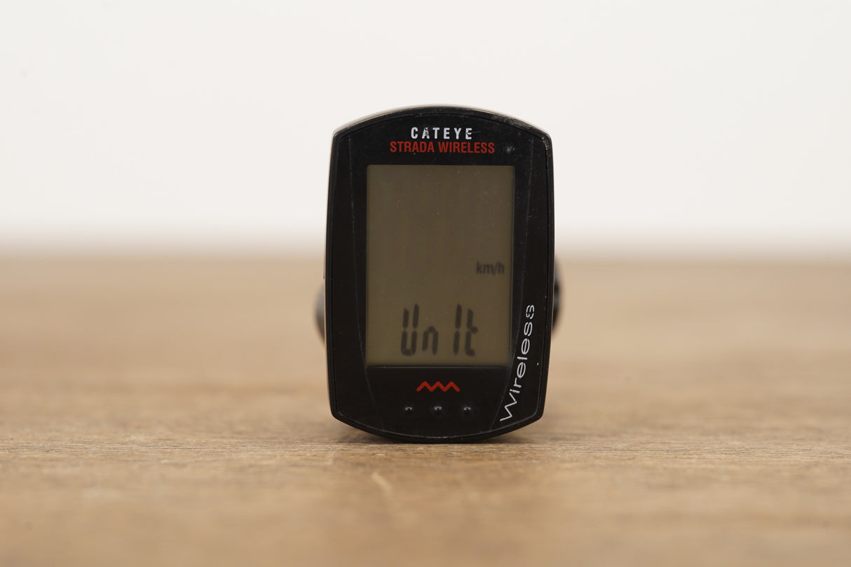 CatEye Strada Wireless Cycling GPS Computer + Mount