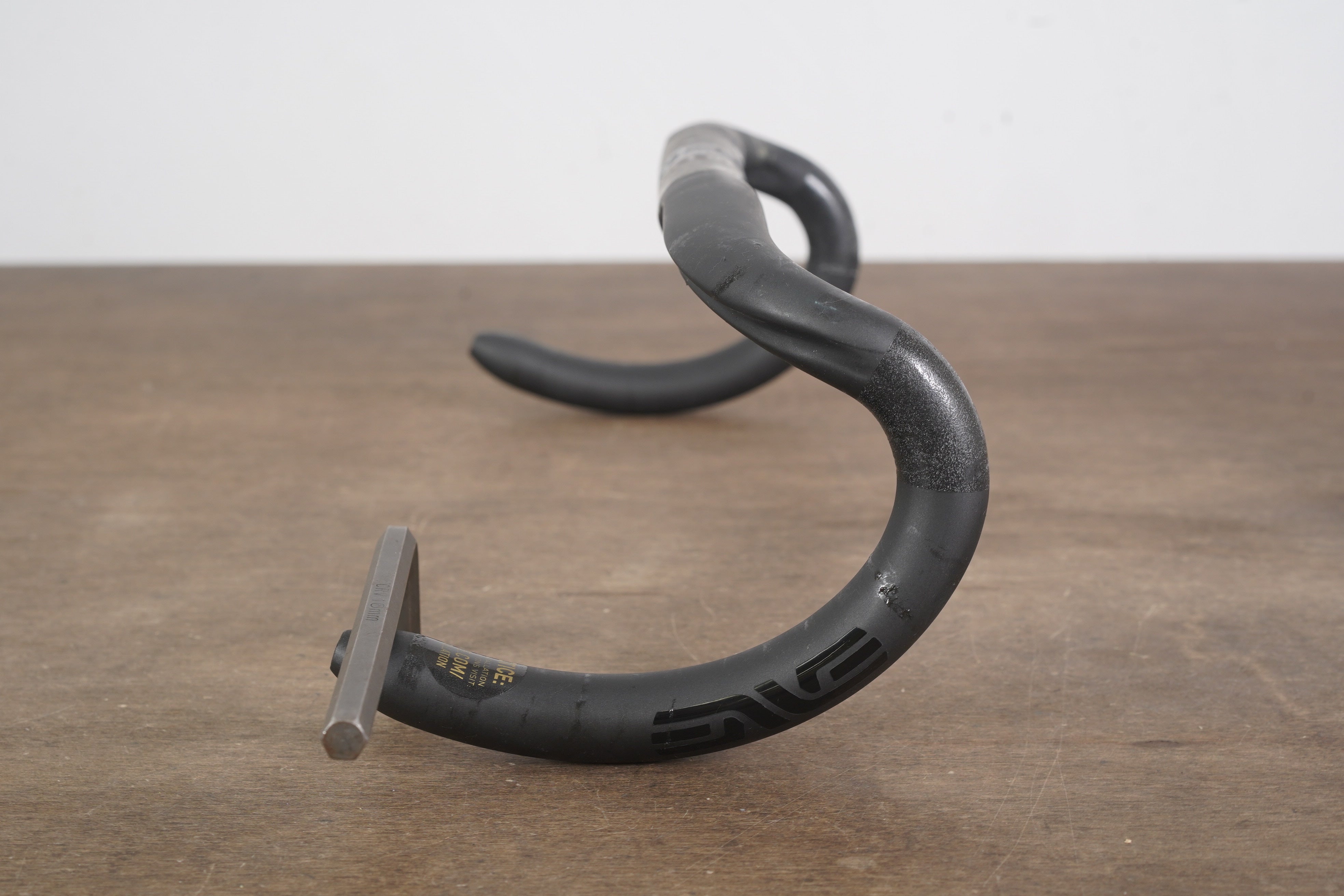 42cm ENVE Carbon Compact Road Handlebar 31.8mm – Elevate Cycling