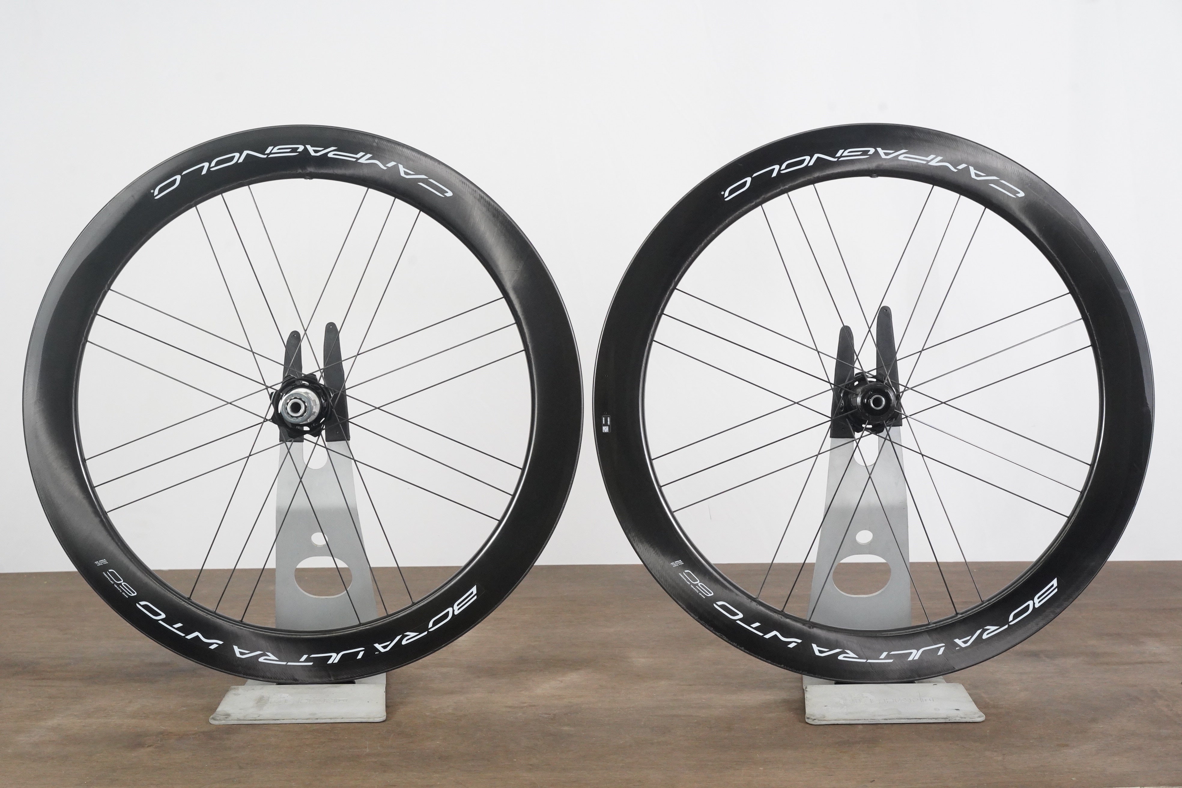 CAMPAGNOLO ボーラ ウルトラBORA ULTRA WTO 60 c19 Campagnolo Bora Ultra WTO 60 Disc 2-Way Fit Wheelset – RA Cycles