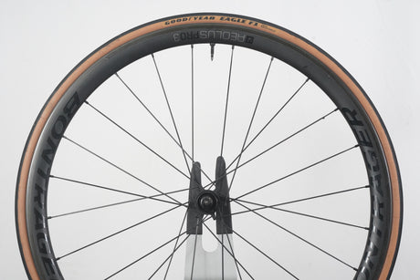 Bontrager Aeolus Pro 3 TLR Carbon Tubeless Clincher Rim Brake Wheelset 11 Speed