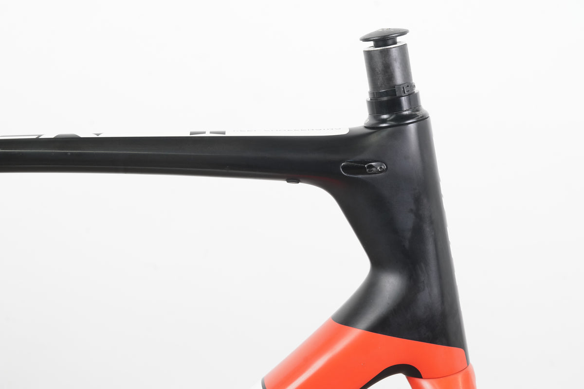 *Damaged* L (Large) Giant TCR Advanced Pro Team Sunweb Carbon Rim Road Frameset