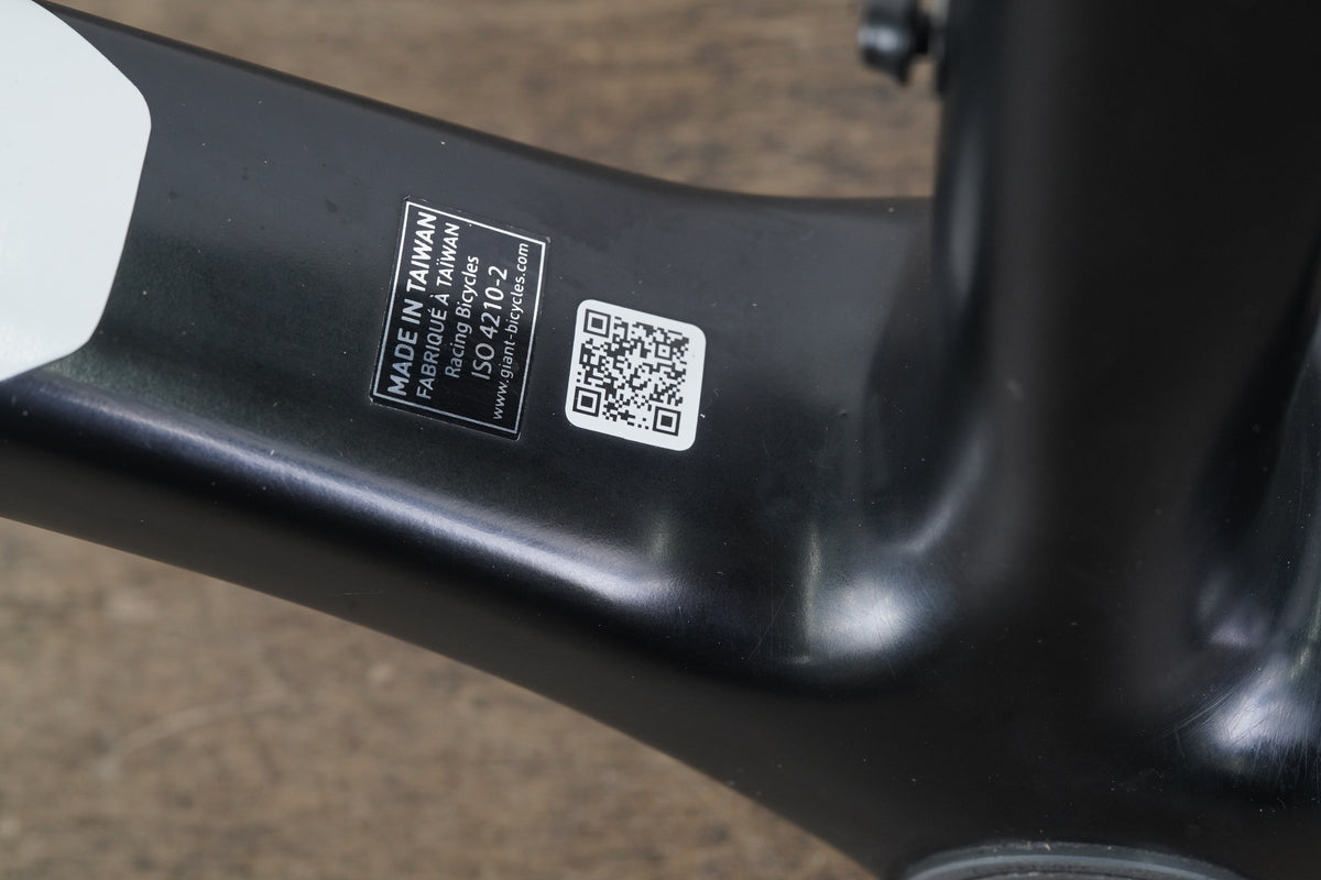 *Damaged* L (Large) Giant TCR Advanced Pro Team Sunweb Carbon Rim Road Frameset
