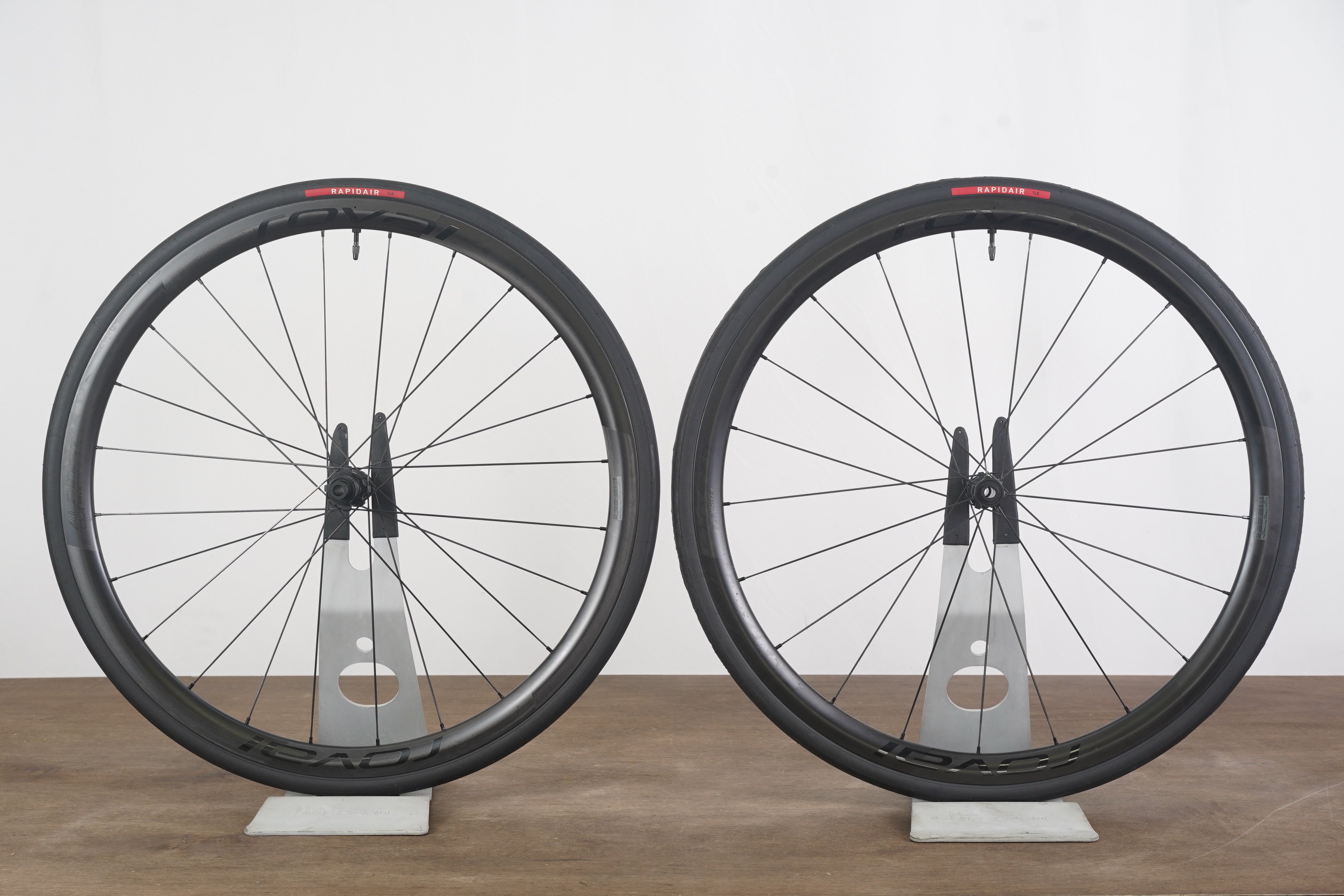 Roval Alpinist CLX II Carbon Tubeless Disc Brake Wheelset