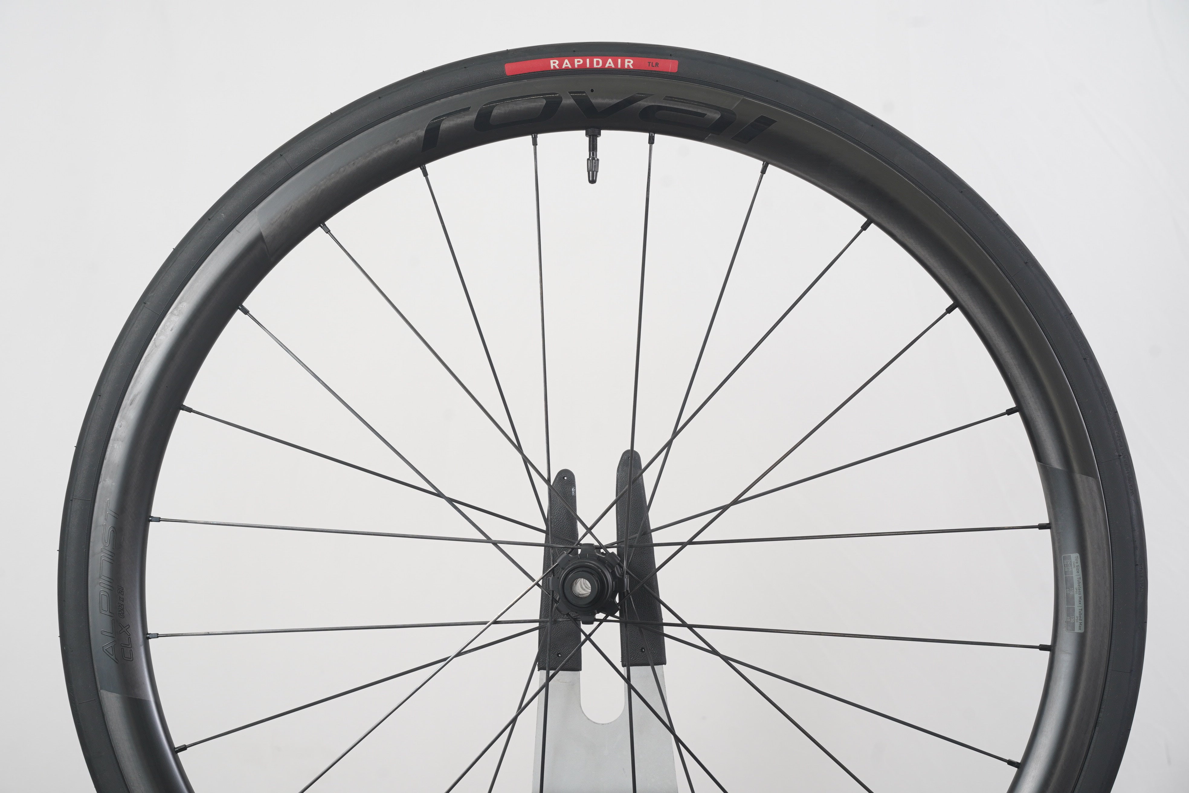 Roval Alpinist CLX II Carbon Tubeless Disc Brake Wheelset