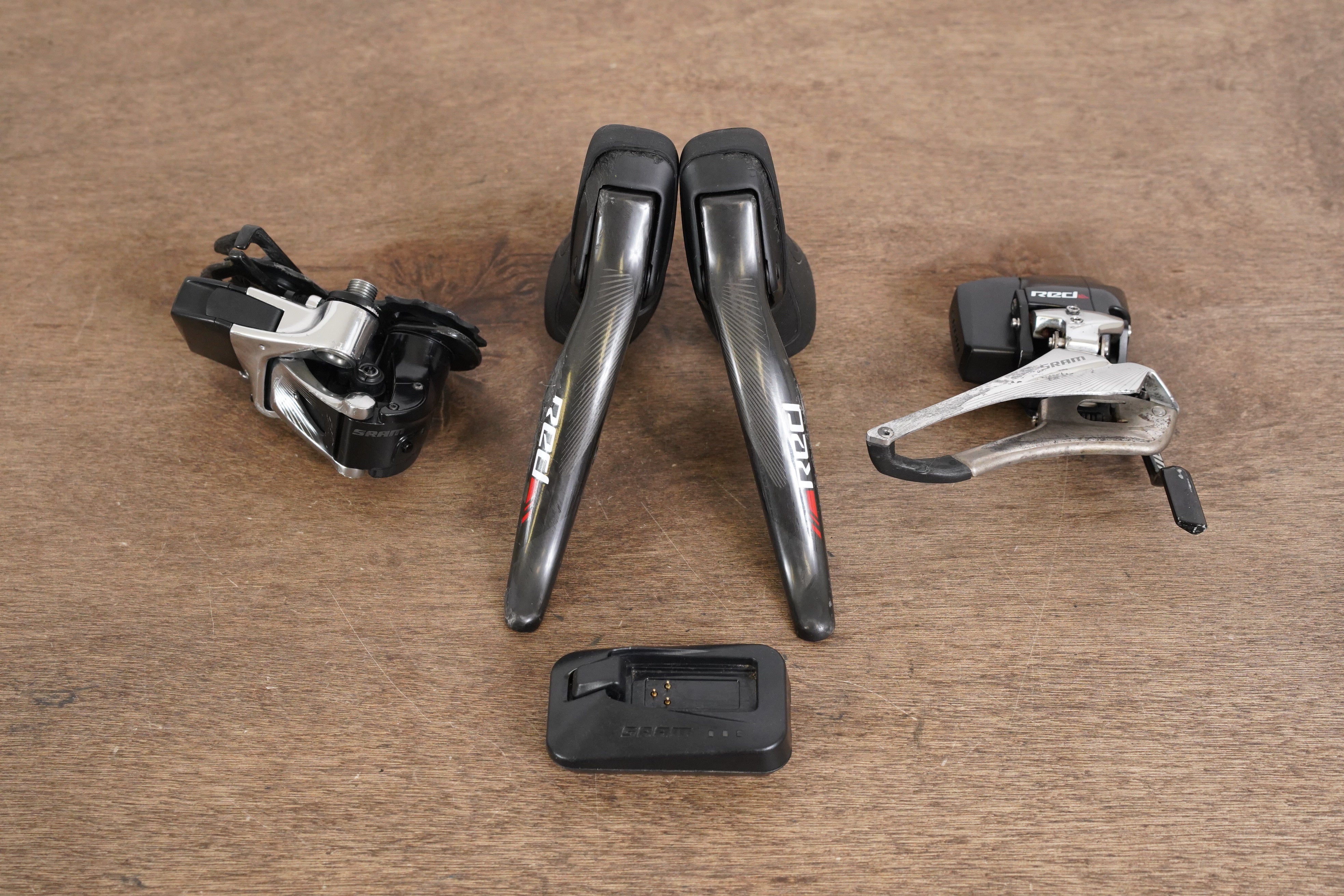 【mnm3さん専用】SRAM eTap RED sti リムブレーキ 2×11s SRAM Red eTap 11 Speed Wireless Electronic Rim Brake Road