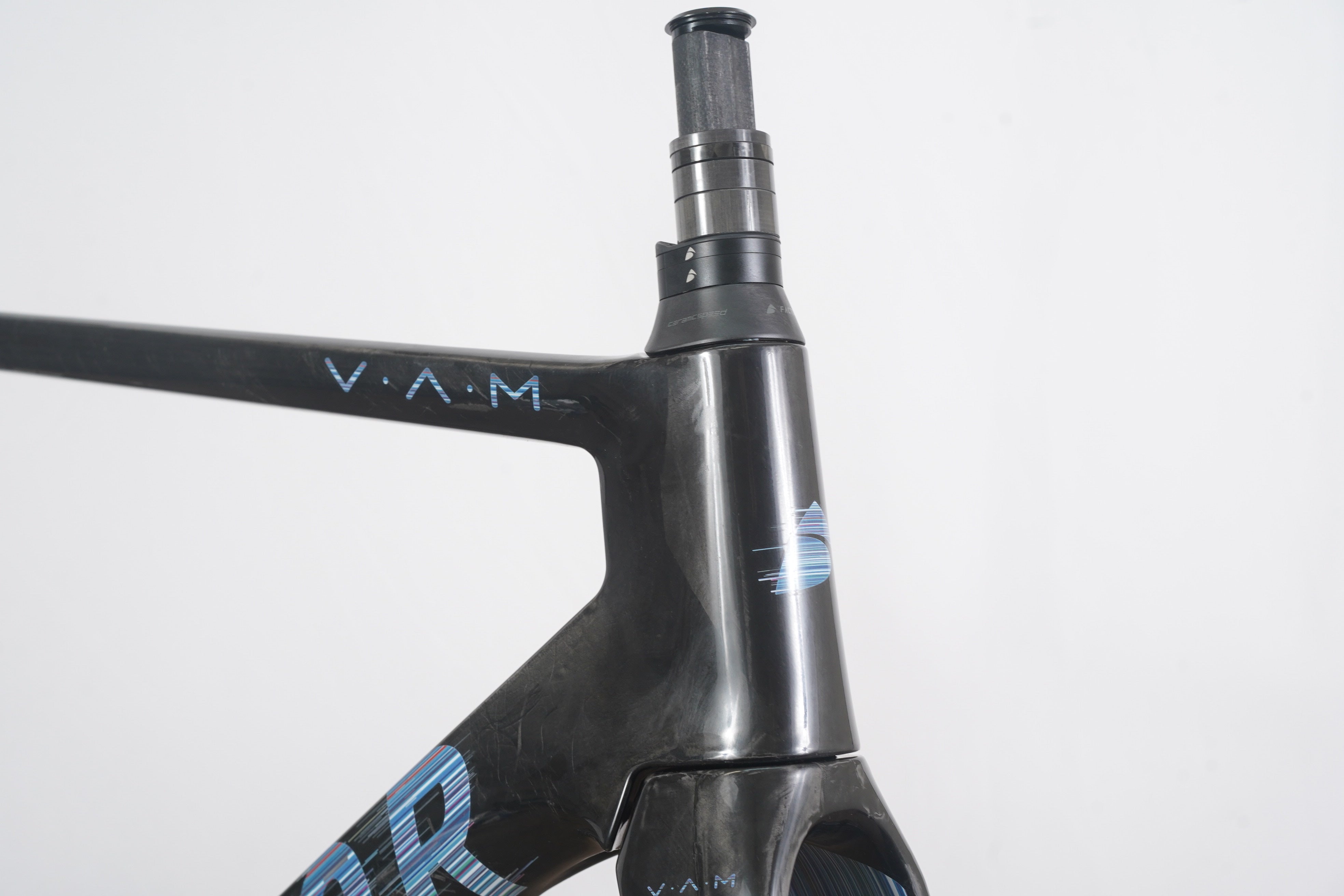 54cm Factor Ostro VAM V1 Carbon Disc Brake Road Frameset – Elevate