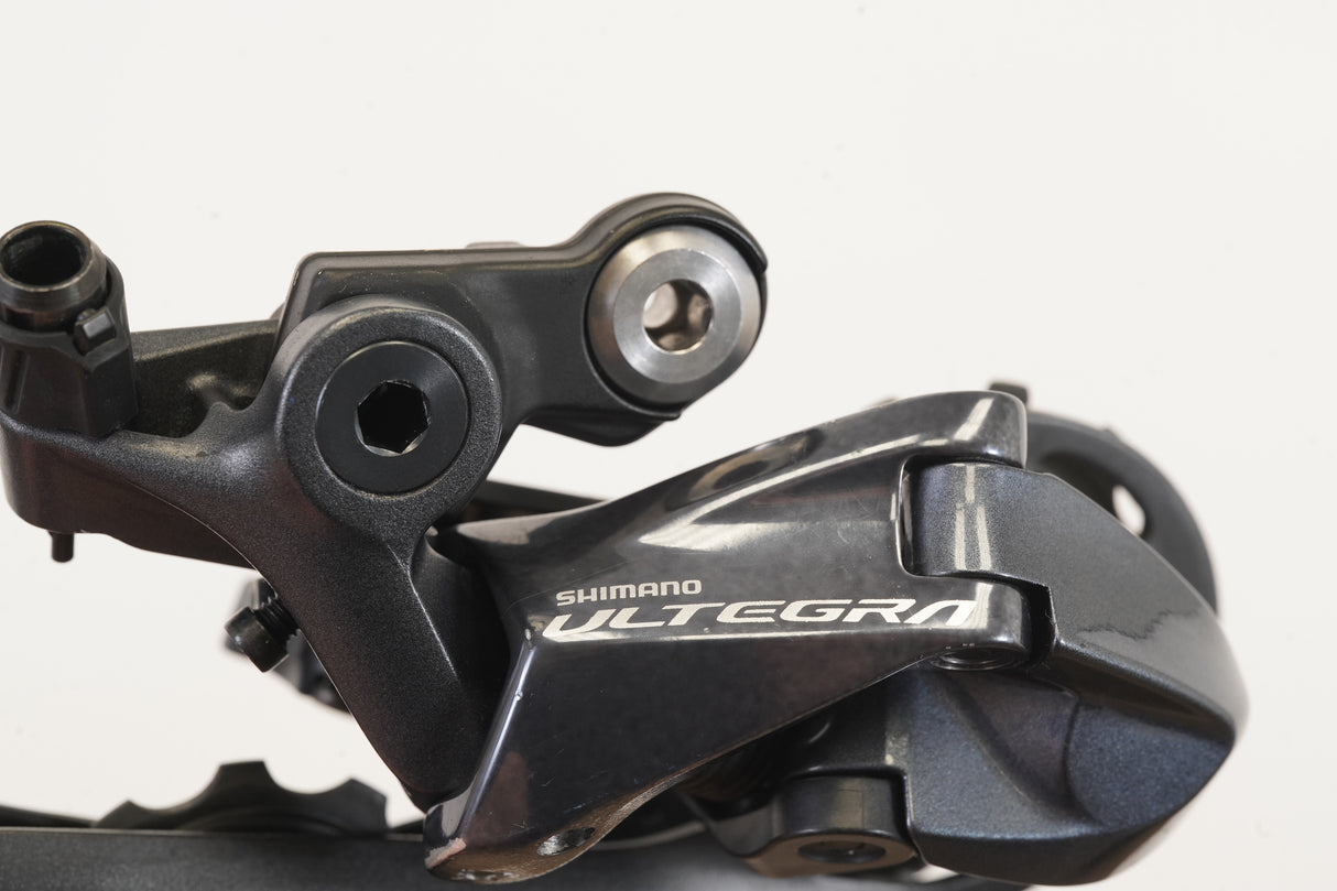 Shimano Ultegra R8000 11 Speed Mechanical Disc Brake Road Groupset
