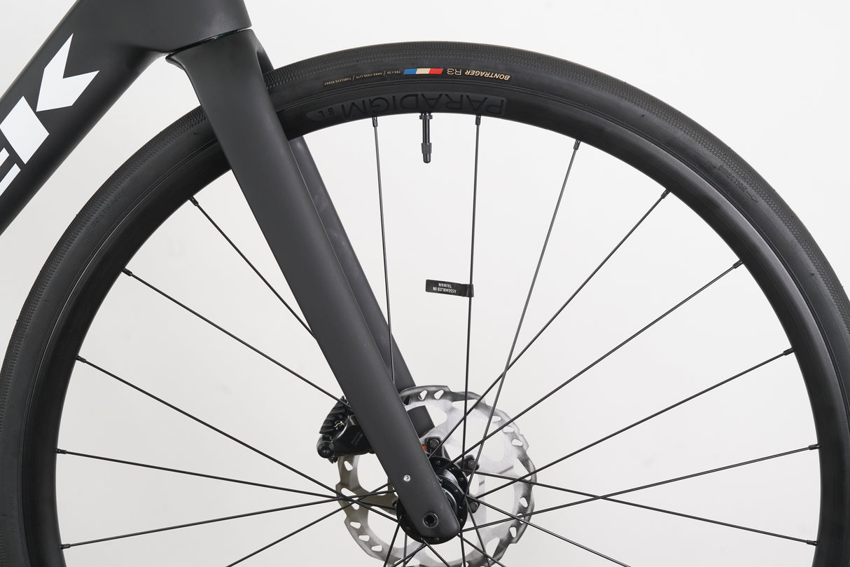 NEW 2025 54cm Trek Domane SL 5 Gen 4 Matt Smoke 105 R7120 Carbon Disc Road Bike