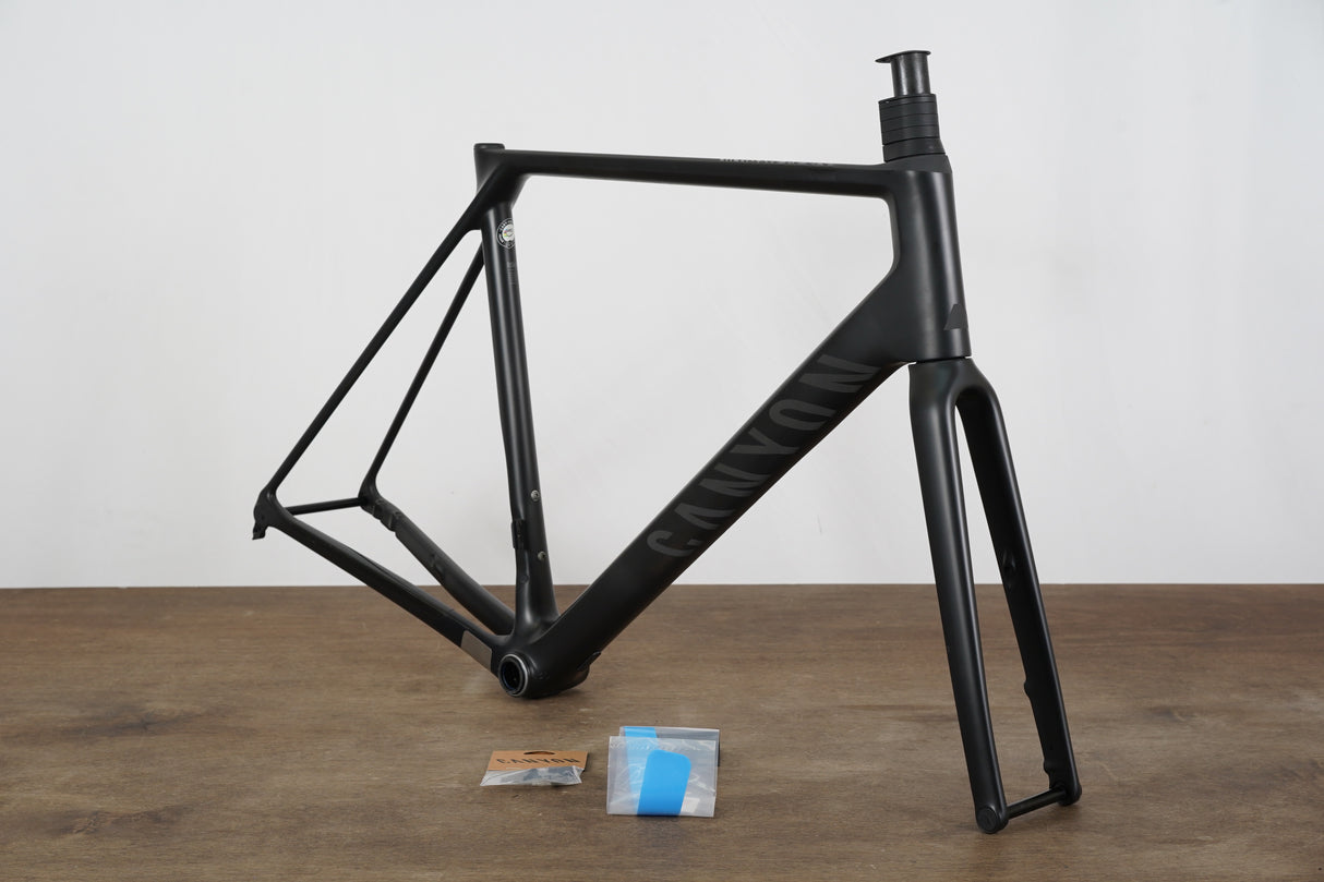 L (Large) Canyon Ultimate CF SLX Carbon Disc Brake Road Frameset