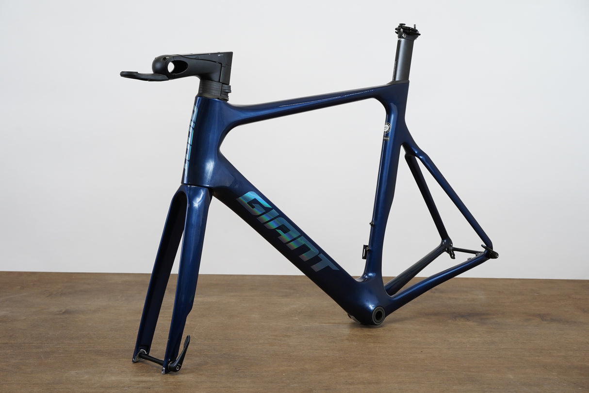 L (Large) Giant Propel Advanced Pro 1 Carbon Aero Disc Brake Road Frameset + Stem