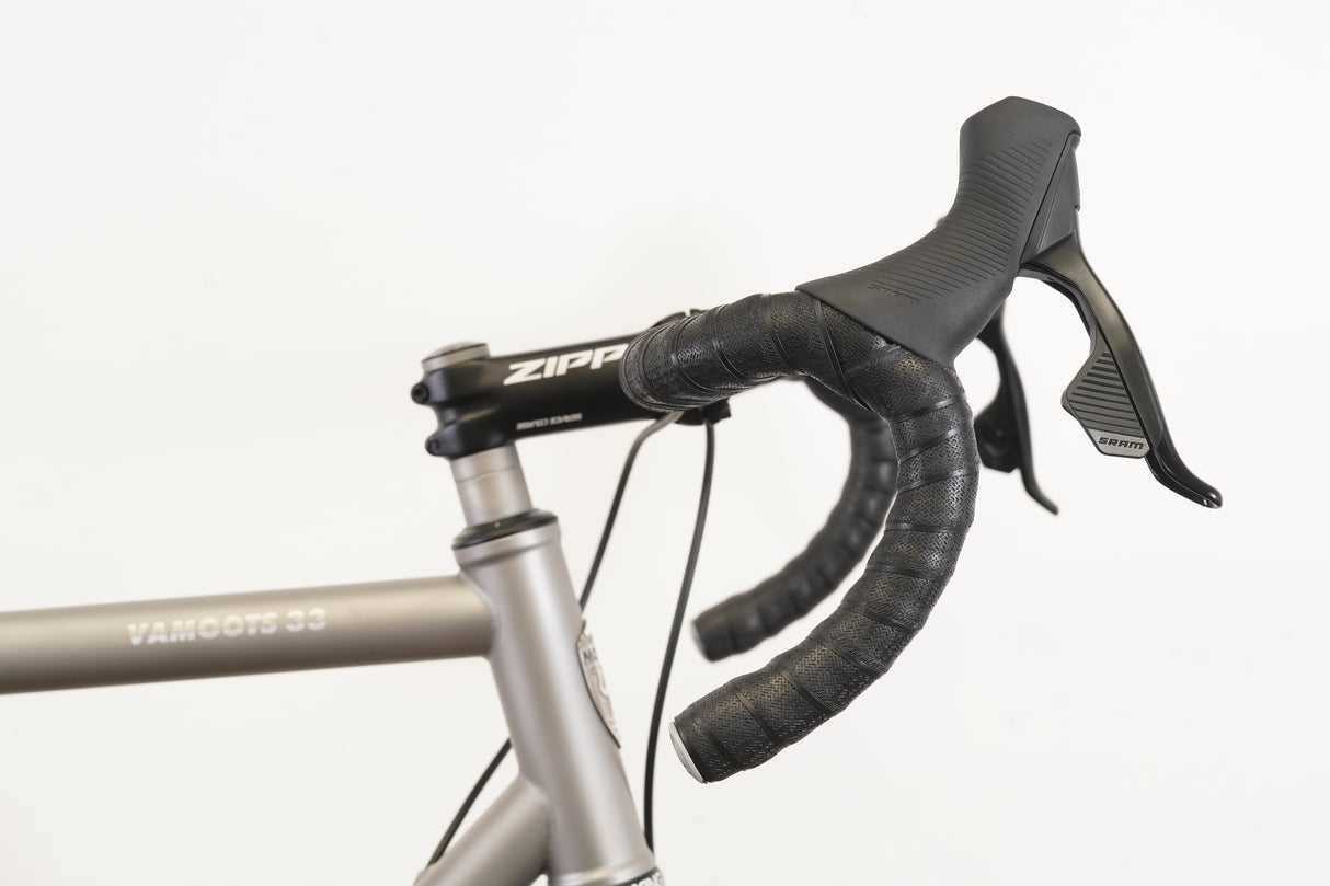 NEW 57cm Moots Vamoots 33 SRAM Rival eTap AXS Titanium Disc Brake Road Bike