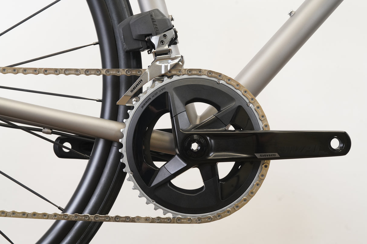 NEW 57cm Moots Vamoots 33 SRAM Rival eTap AXS Titanium Disc Brake Road Bike