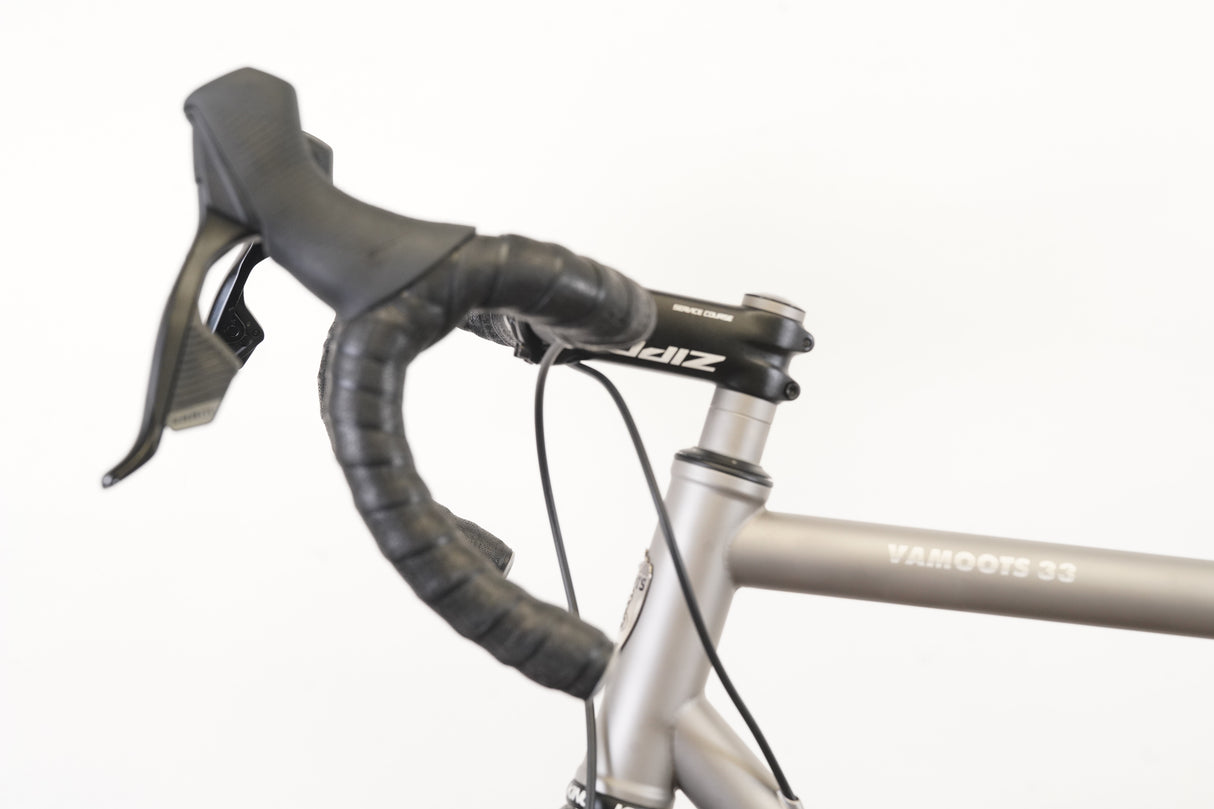 NEW 57cm Moots Vamoots 33 SRAM Rival eTap AXS Titanium Disc Brake Road Bike