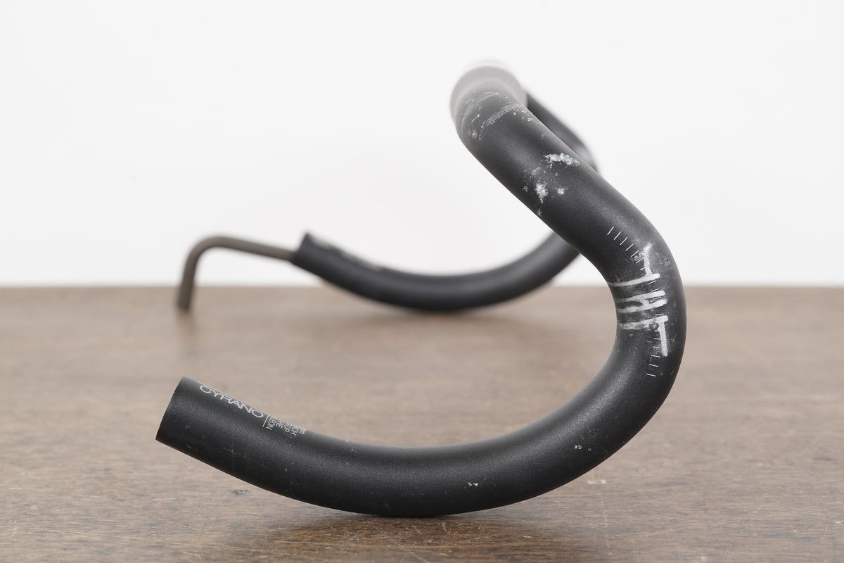 40cm Fizik Cyrano R3 Bull Alloy Road Handlebar 31.8mm