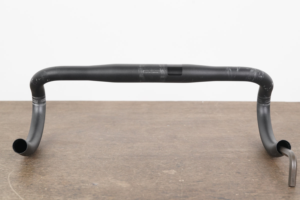 40cm Fizik Cyrano R3 Bull Alloy Road Handlebar 31.8mm
