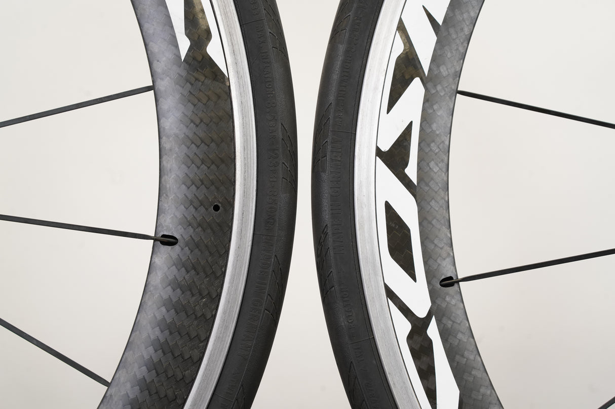 Mavic Cosmic SLR Carbon Clincher Rim Brake Wheelset Shimano/SRAM 11 Speed