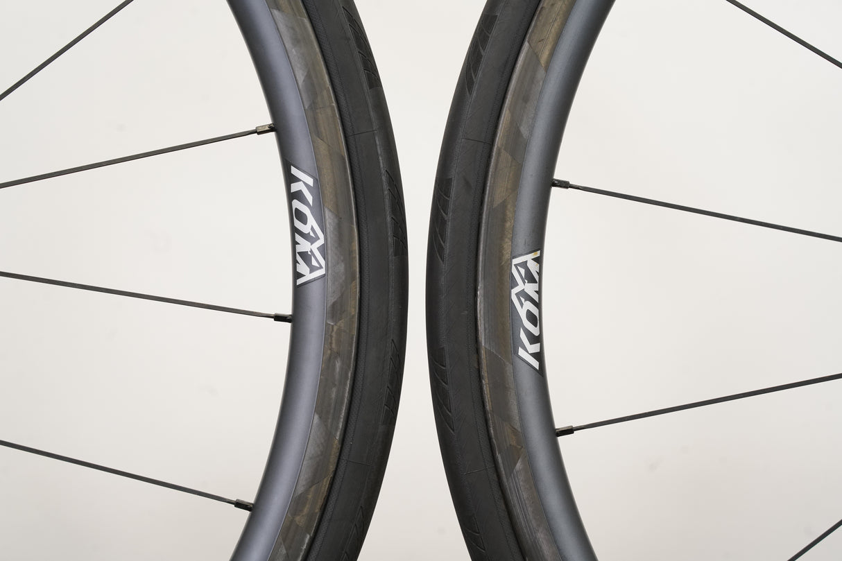 Vision KOM Carbon Tubeless Clincher Rim Brake Wheelset Shimano/SRAM 11 Speed