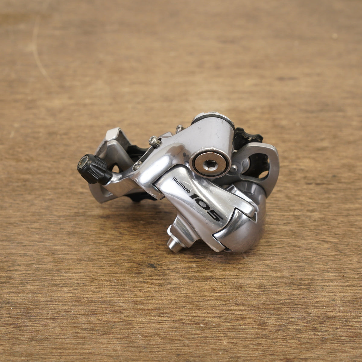 Shimano 105 RD-5600 10 Speed Mechanical Rear Derailleur – Elevate Cycling