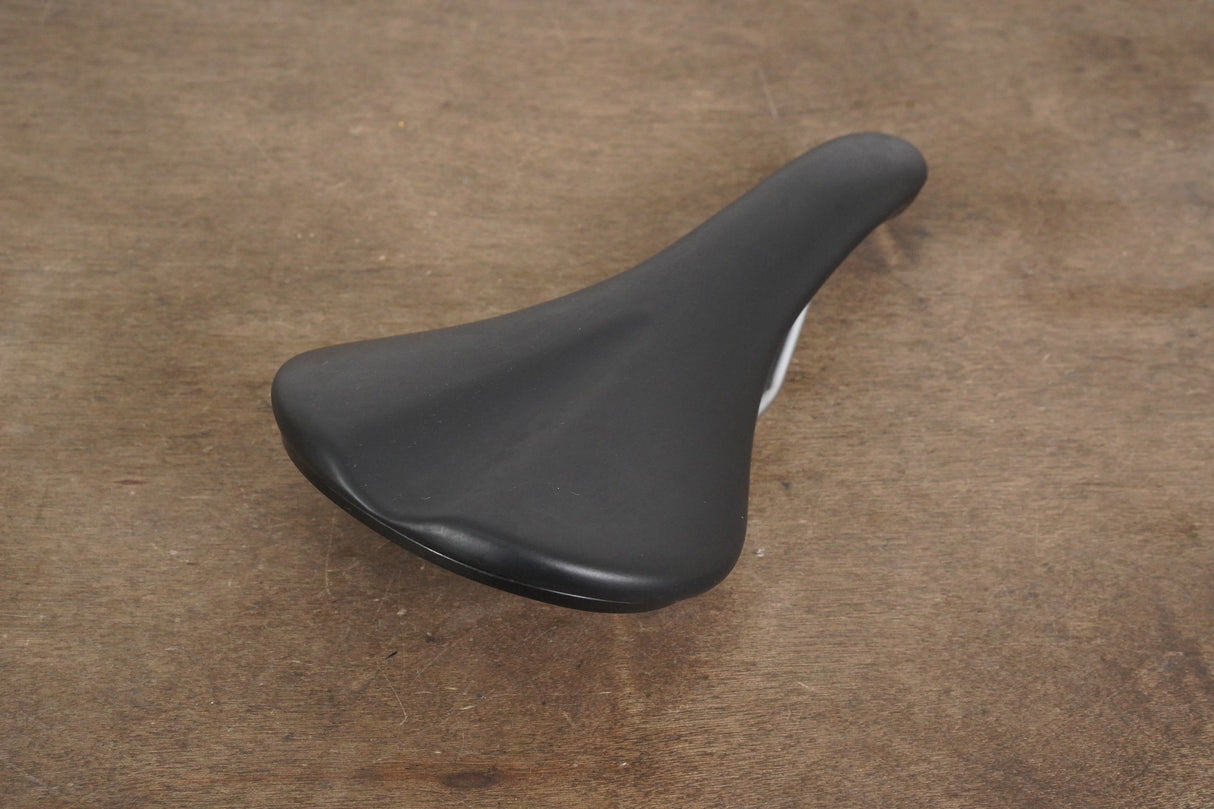 142mm (Shallow) Fabric Scoop Cr-Mo Rail Road Saddle 266g