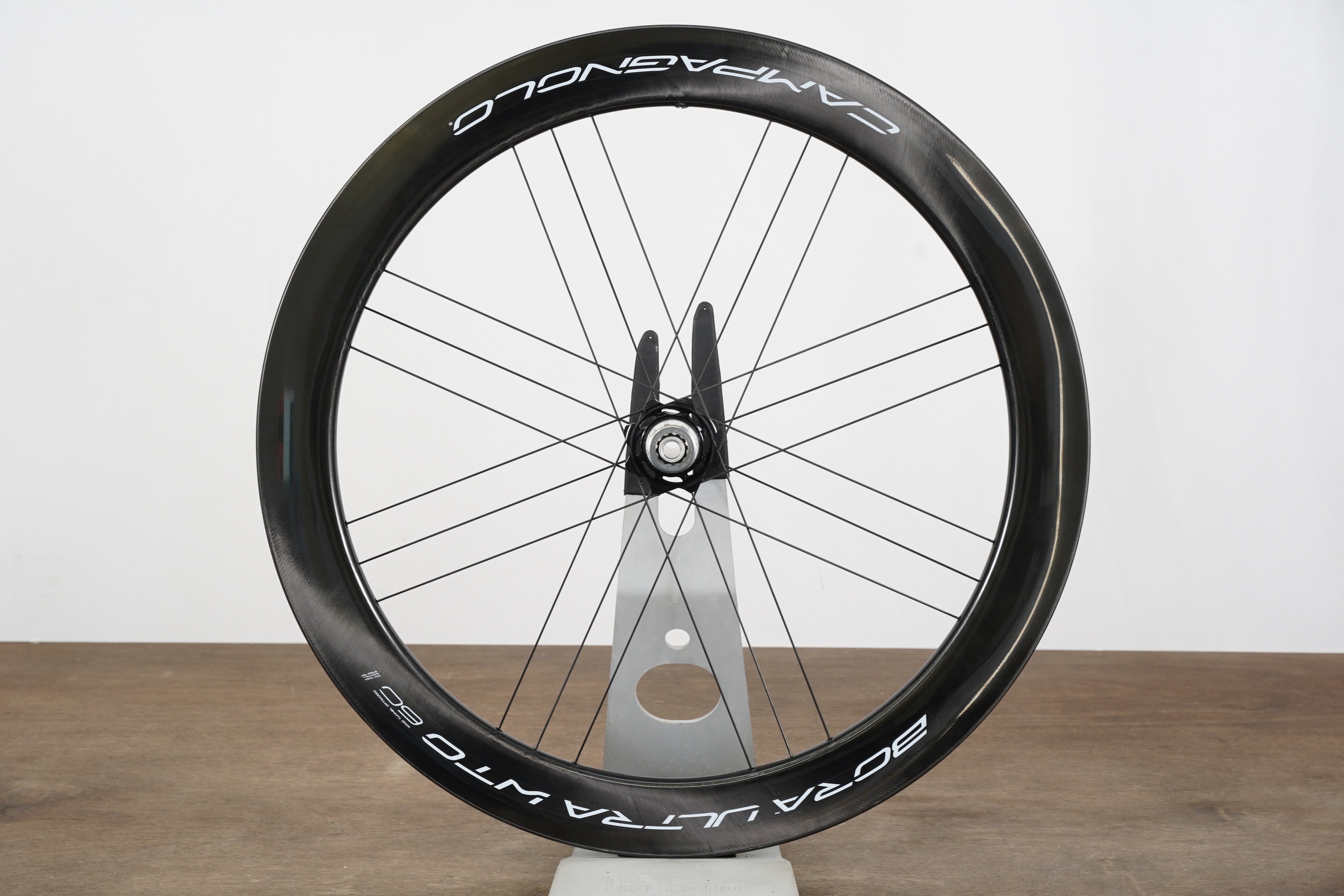 NEW REAR Campagnolo Bora Ultra WTO 60 Carbon Tubeless Disc Brake