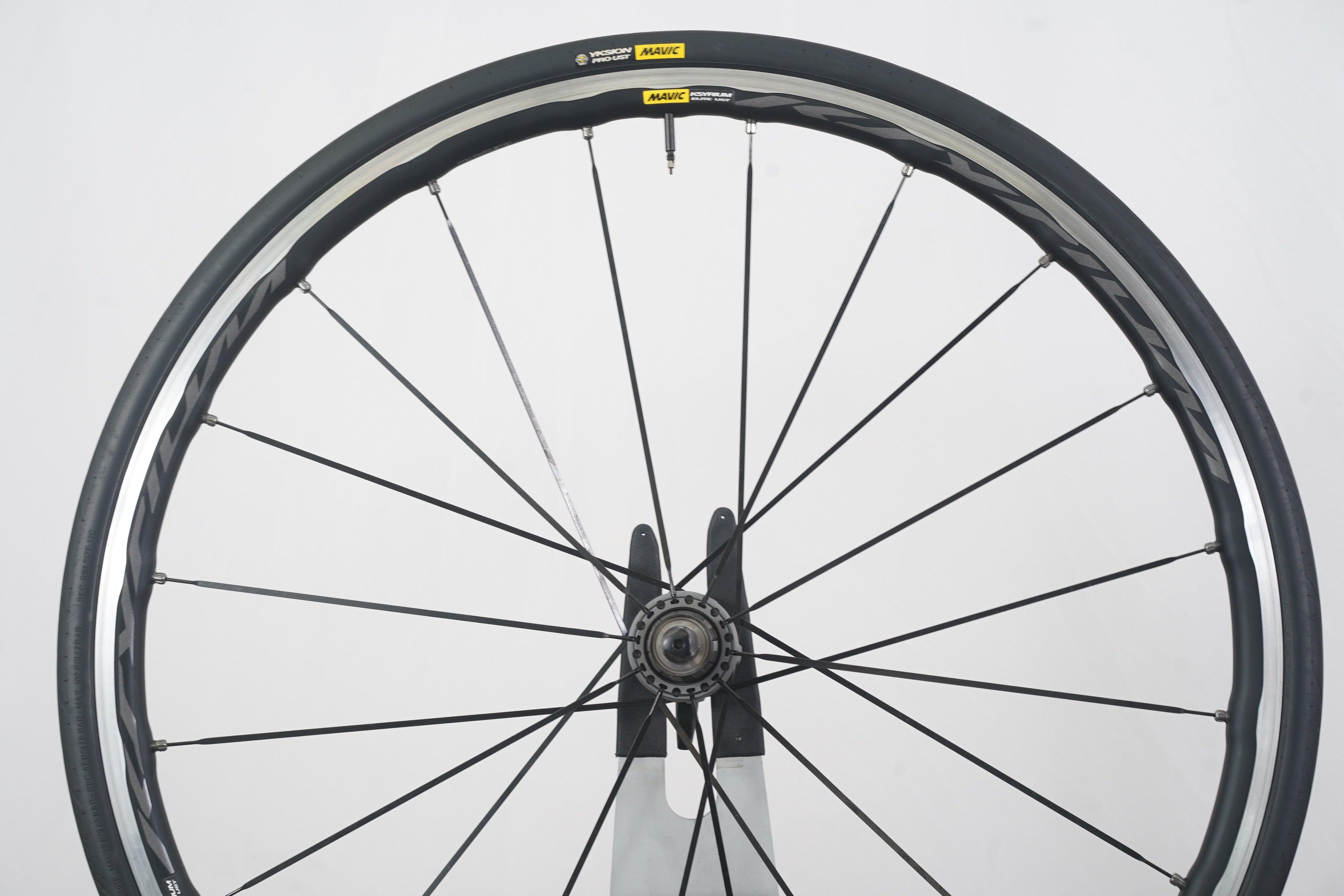 Mavic Ksyrium Elite Alloy Tubeless Rim Brake Wheelset Shimano/SRAM