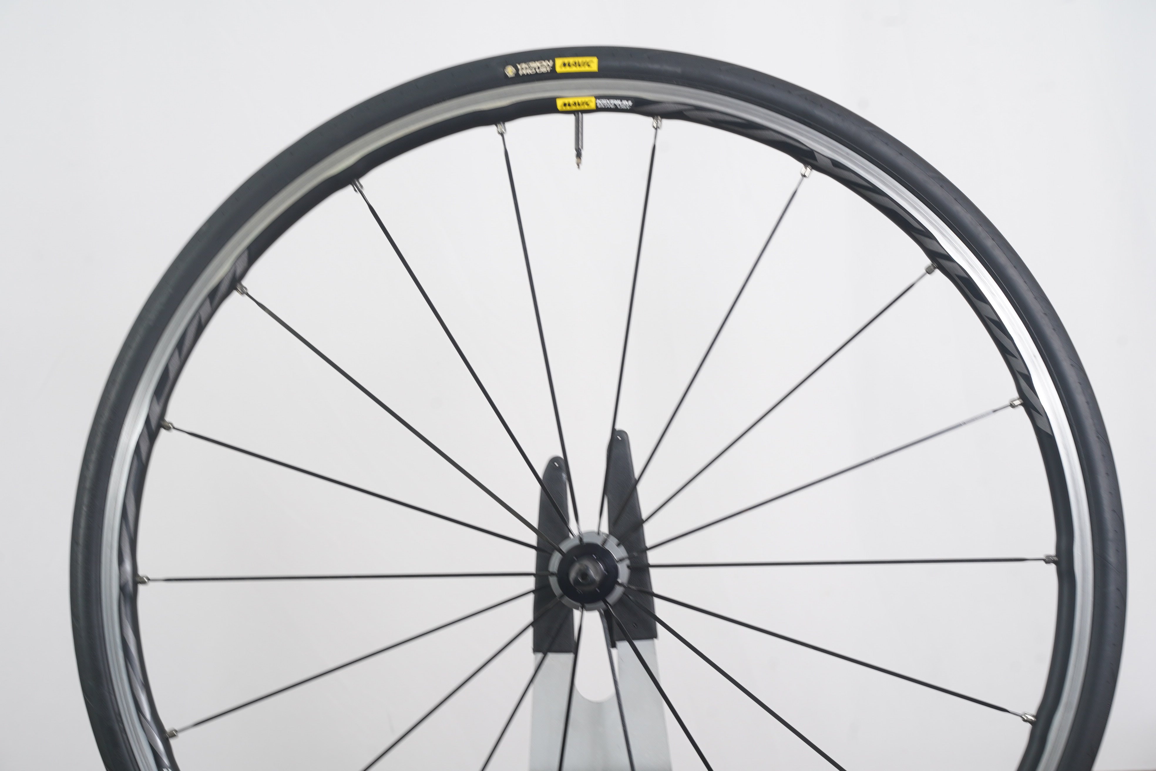 Mavic Ksyrium Elite Alloy Tubeless Rim Brake Wheelset Shimano/SRAM