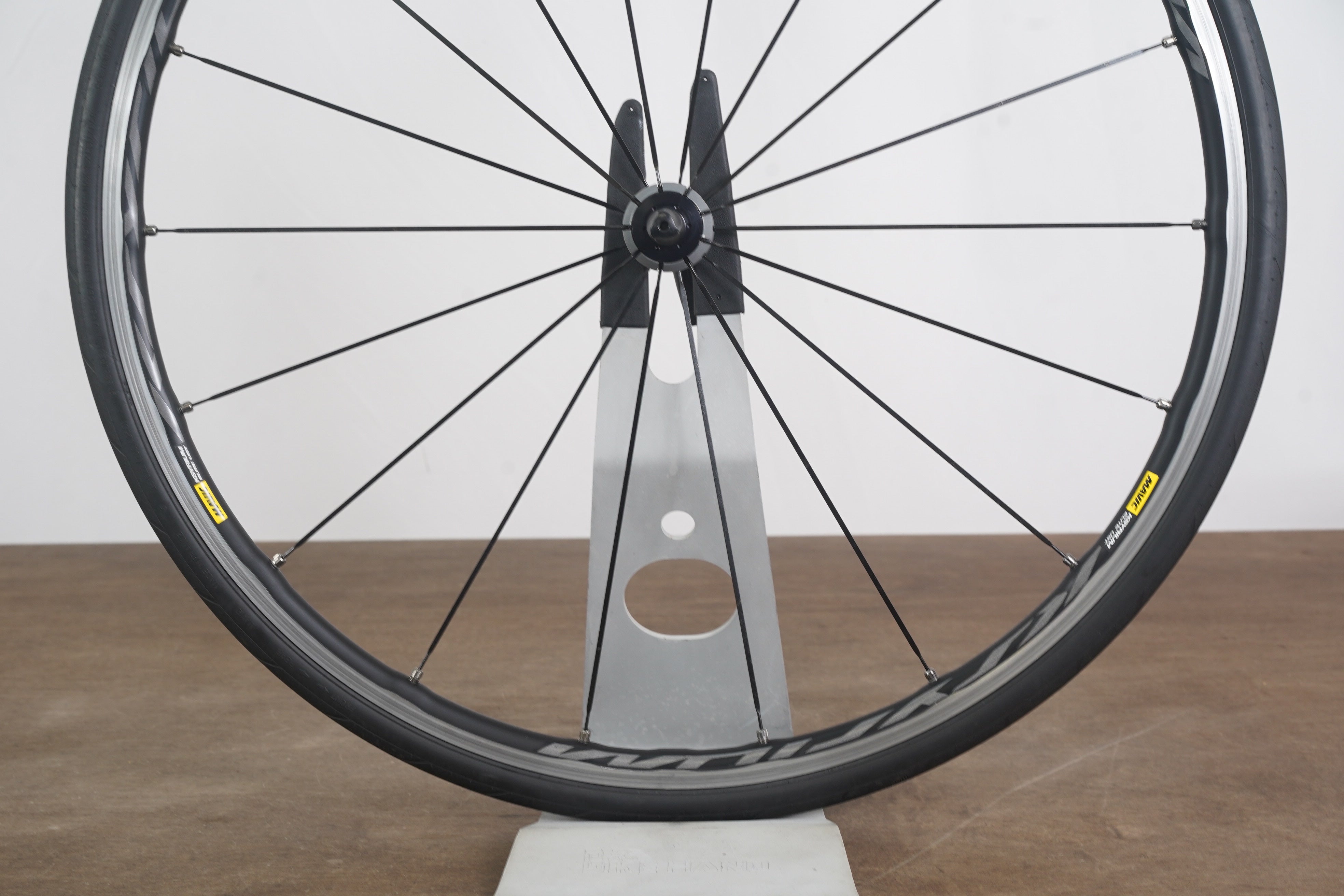 Mavic Ksyrium Elite Alloy Tubeless Rim Brake Wheelset Shimano/SRAM