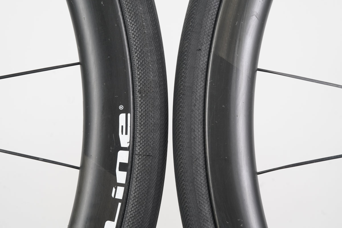 DT Swiss PRC 1400 Carbon Tubeless Disc Brake Wheelset Shimano/SRAM 11 Speed