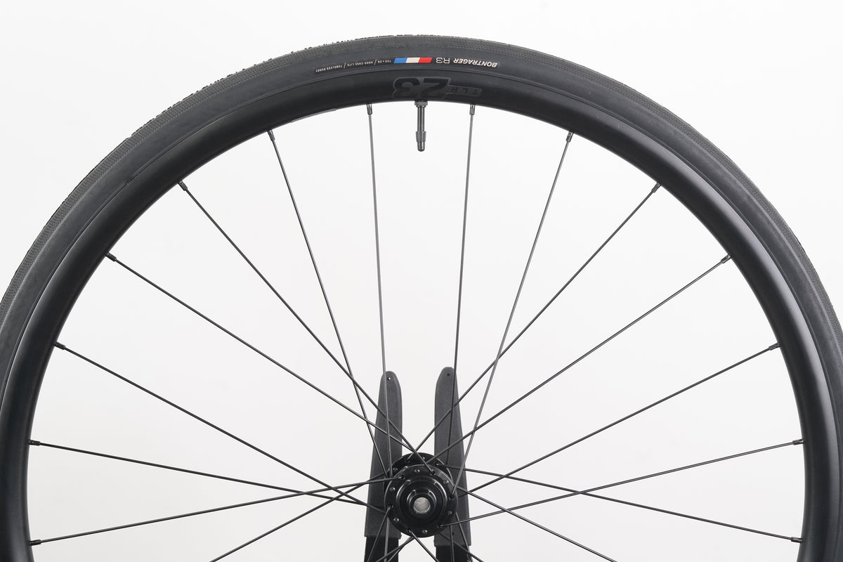 Bontrager Paradigm Comp 23 Alloy Tubeless Clincher Disc Wheelset Shimano 11 Speed