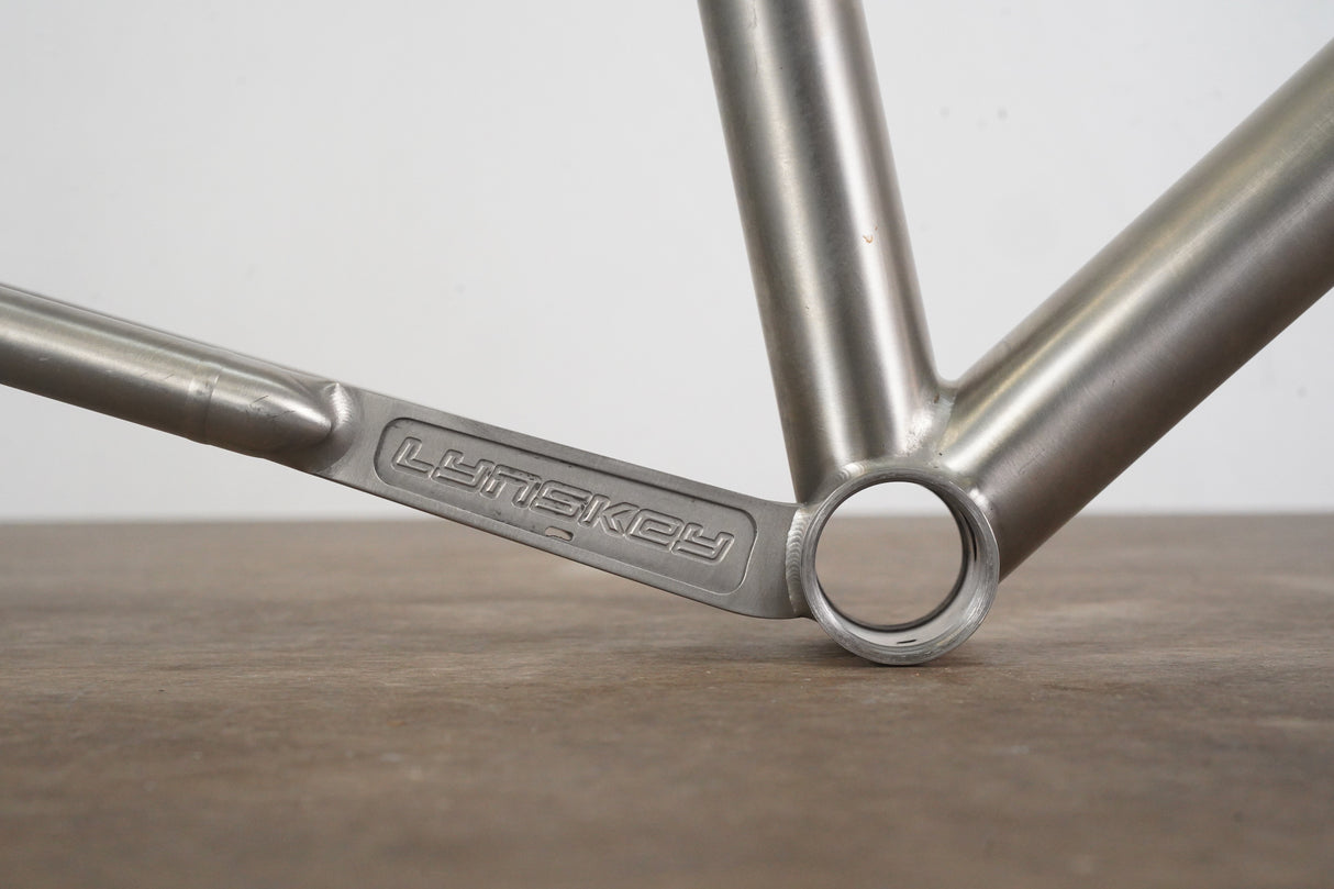 M/L Lynskey R300 Titanium Disc Brake Road Frameset
