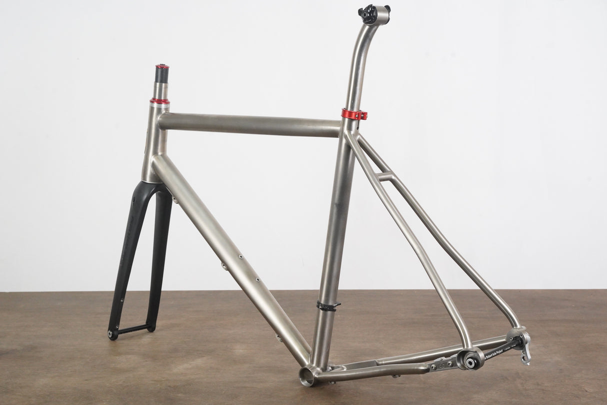 M/L Lynskey R300 Titanium Disc Brake Road Frameset