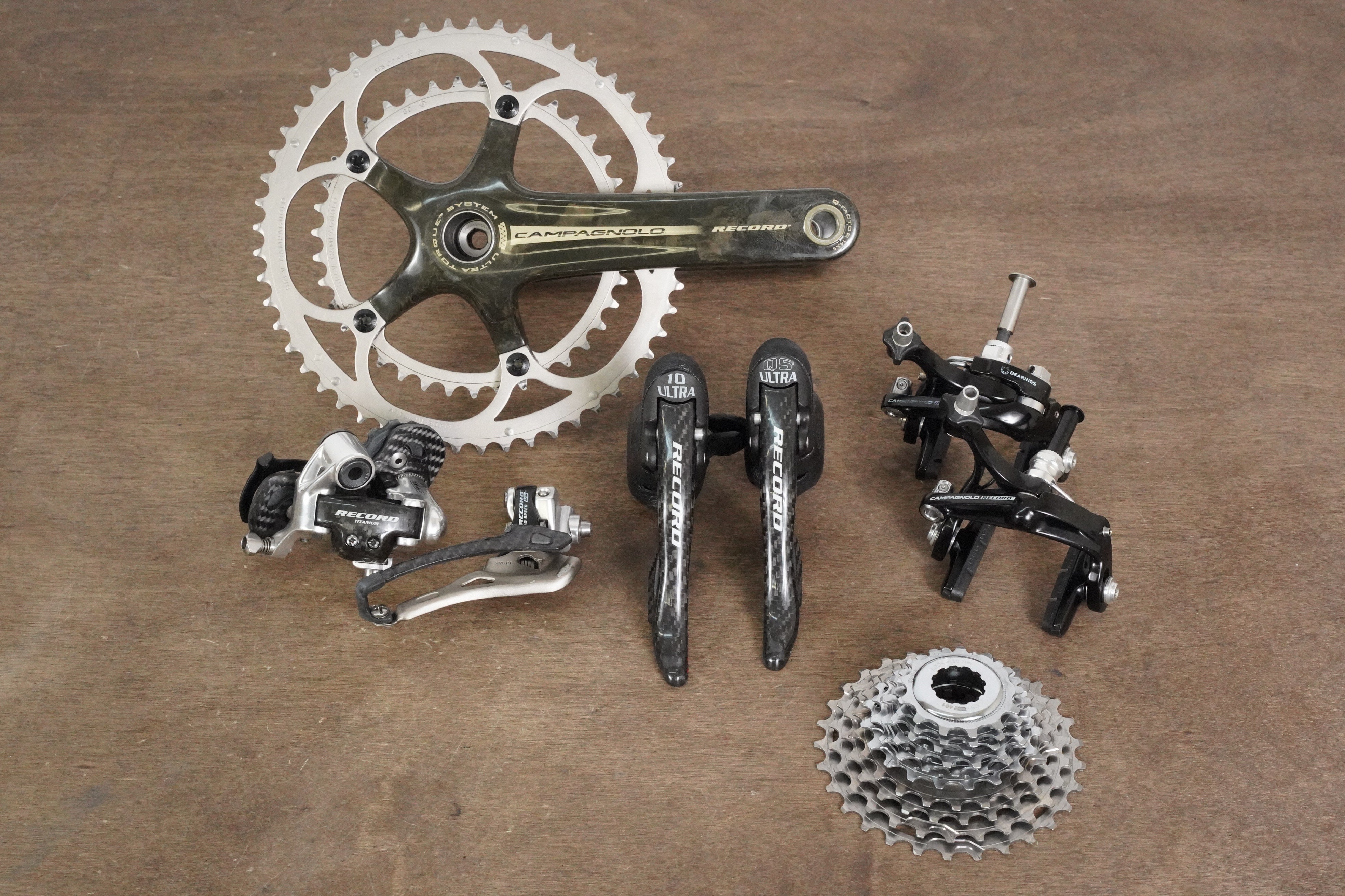 Campagnolo chorus 10s グループセット　カーボン Campagnolo chorus 10s グループセット カーボン Campagnolo CHORUS 2