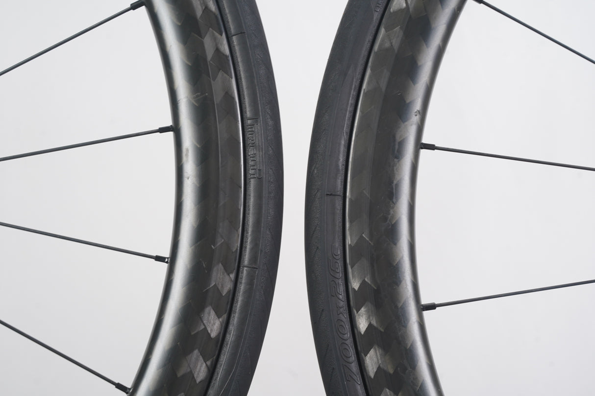 White Industries T11 Carbon Clincher Rim Brake Road Wheelset Campagnolo 11 Speed