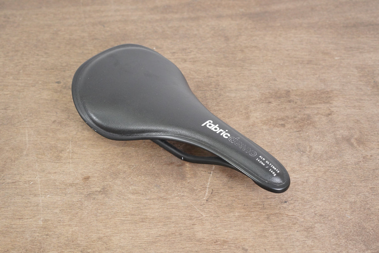 142mm (Shallow) Fabric ALM Ultimate Carbon Rail Carbon Road Saddle 150g