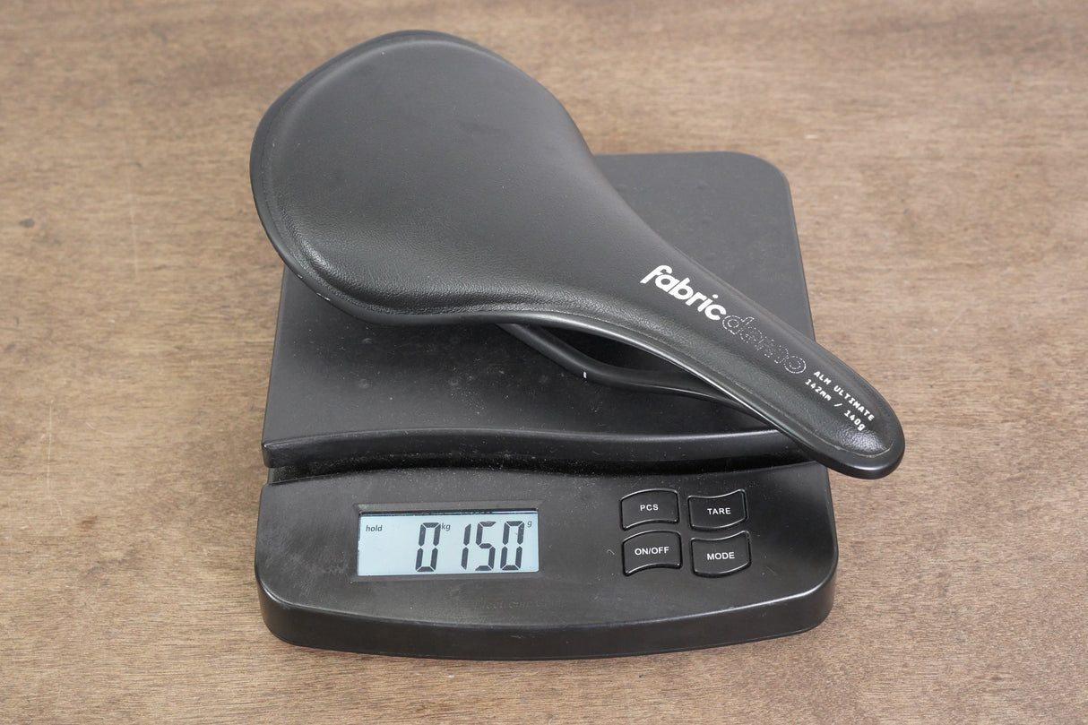 142mm (Shallow) Fabric ALM Ultimate Carbon Rail Carbon Road Saddle 150g